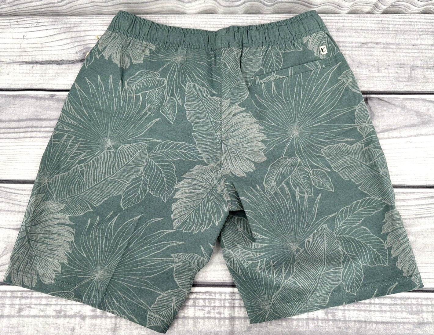 LINKSOUL STRETCH SATURDAY GOLF SHORTS Men’s Size Large STORM TROPICAL PRINT