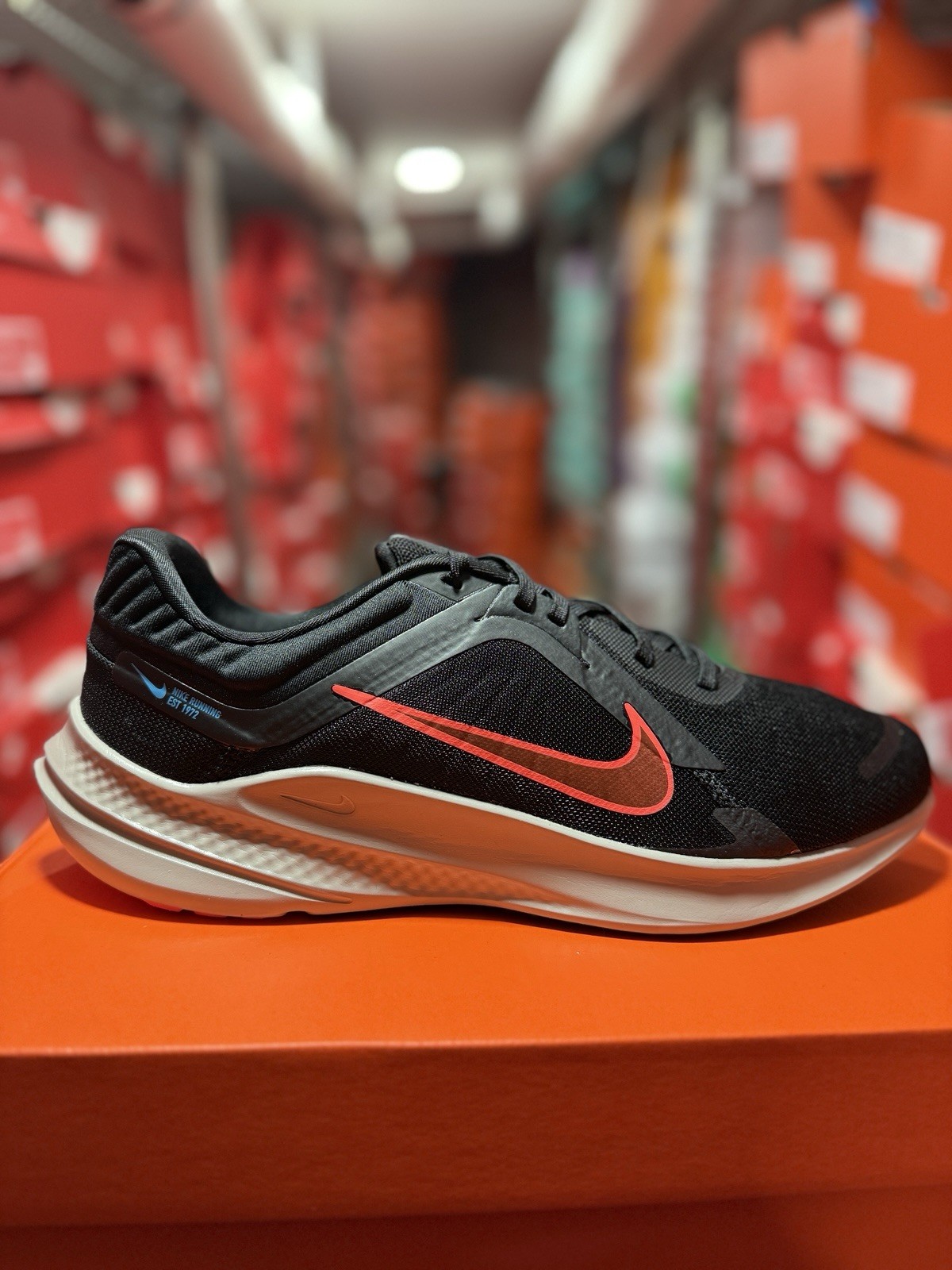 Nike Quest 5 Black Bright Crimson DD0204-005 Men’s Running Shoes