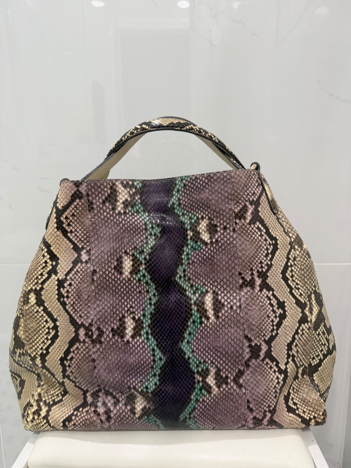 AUTHENTIC GUCCI SOHO LARGE EXOTIC PYTHON TOTE BAG Model Number: 282308