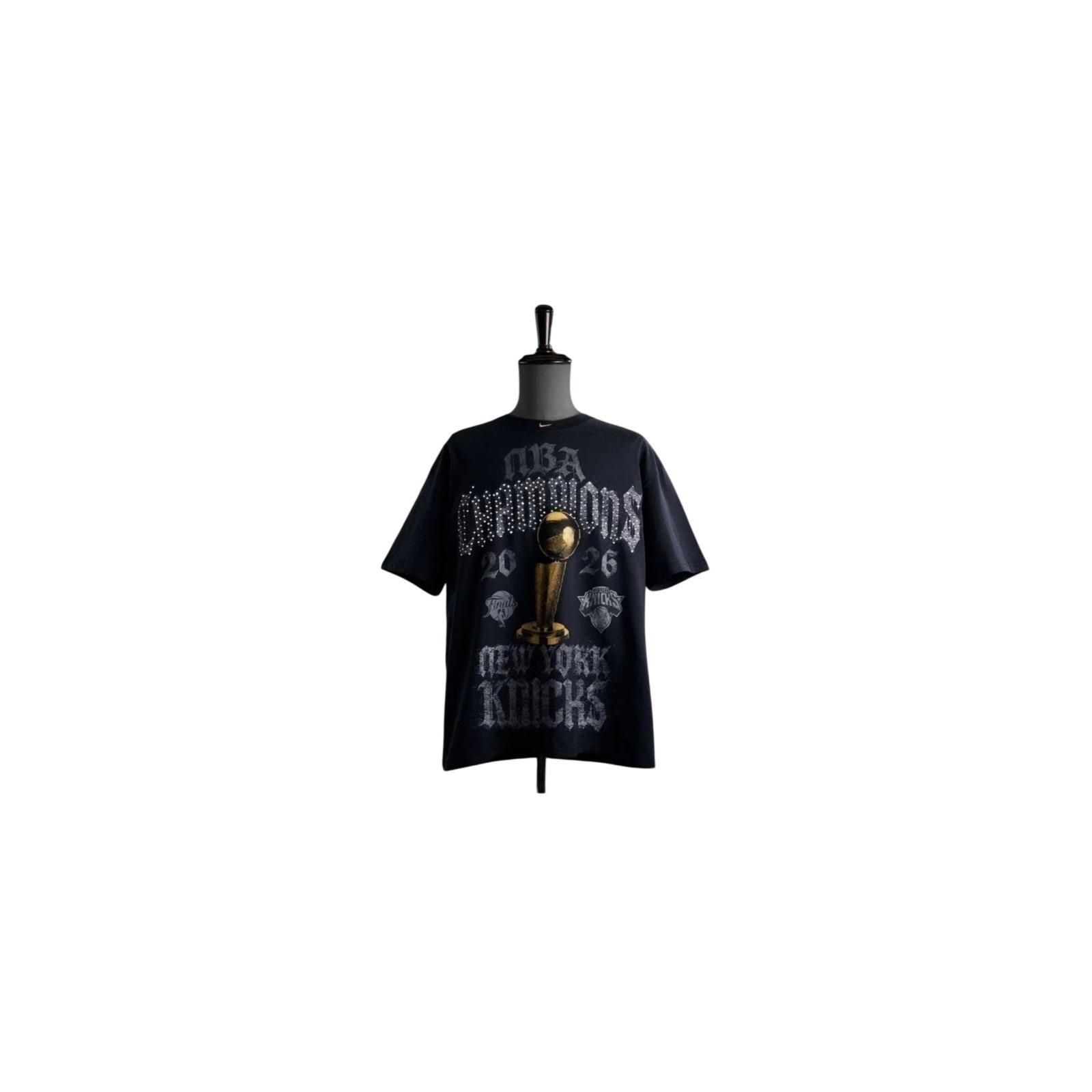 Nike NBA Champions New York Knicks 2026 Crystal Rhinestone T Loose Fit Black SM