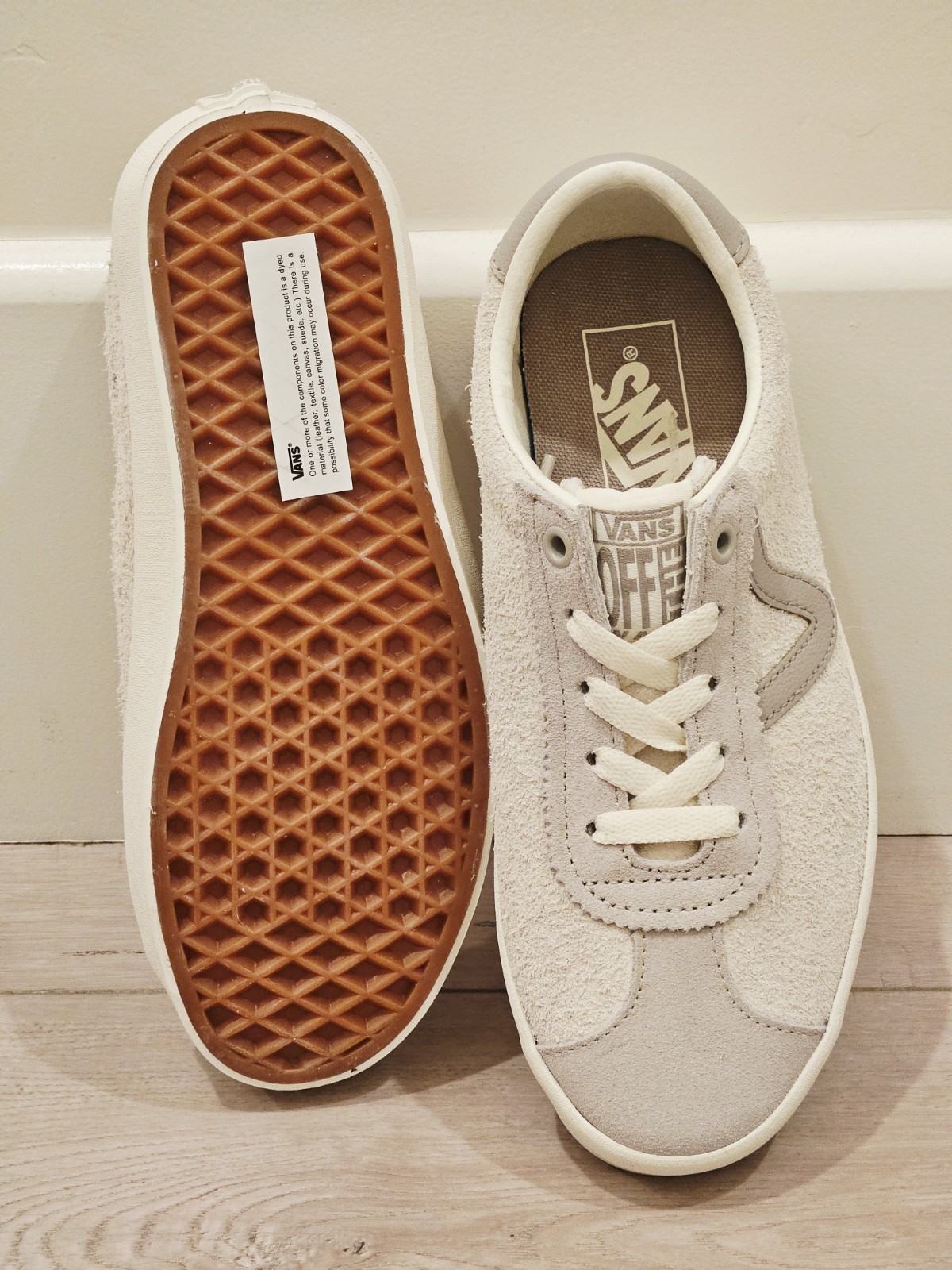 NEW VANS MEN5.5/WOMEN7 SPORT LOW TRI TONE SNEAKERS MADE IN CAMBODIA
