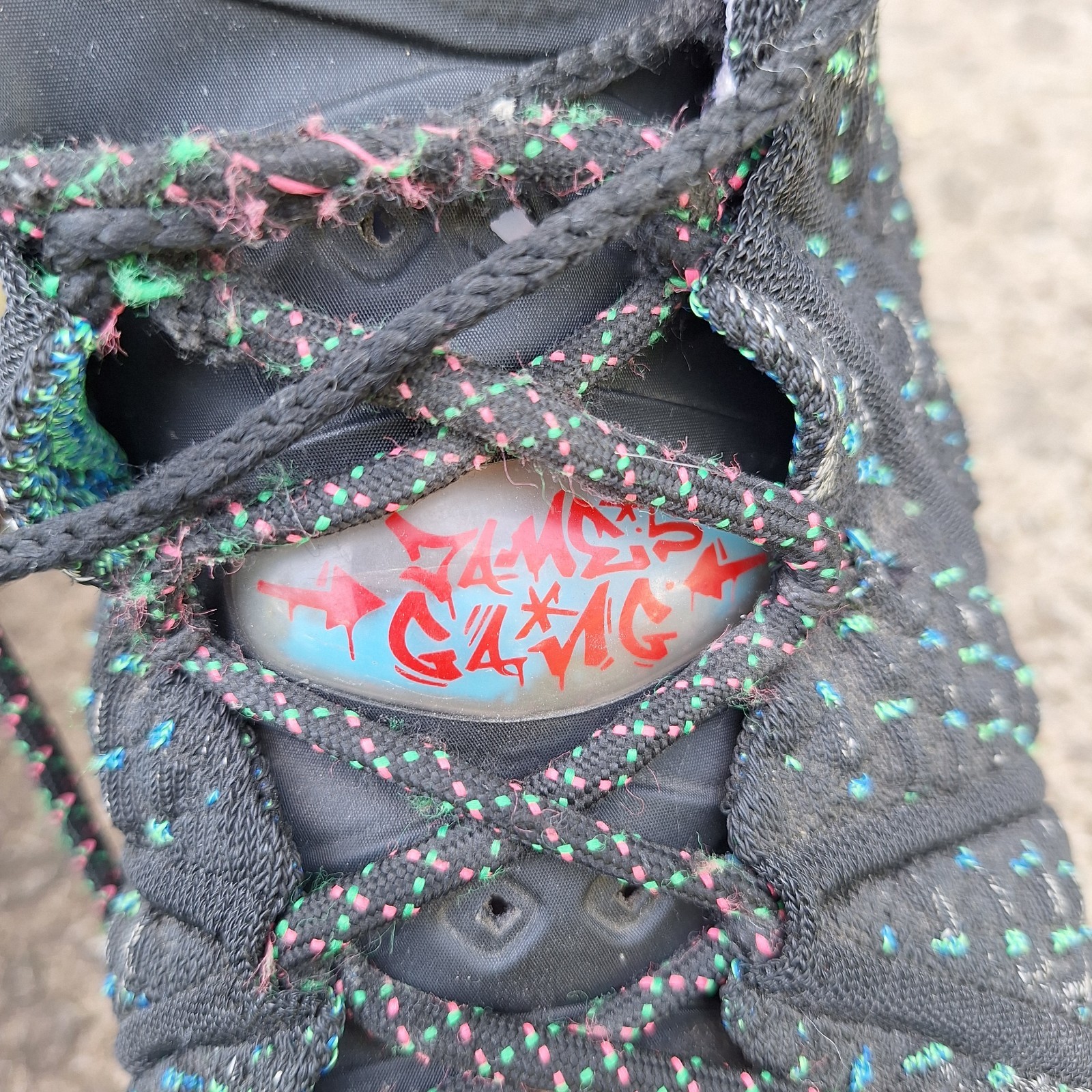 Nike LeBron 18 James Gang 2020 Graffiti Men’s Sneakers CQ9283-002 / Sz 10.5
