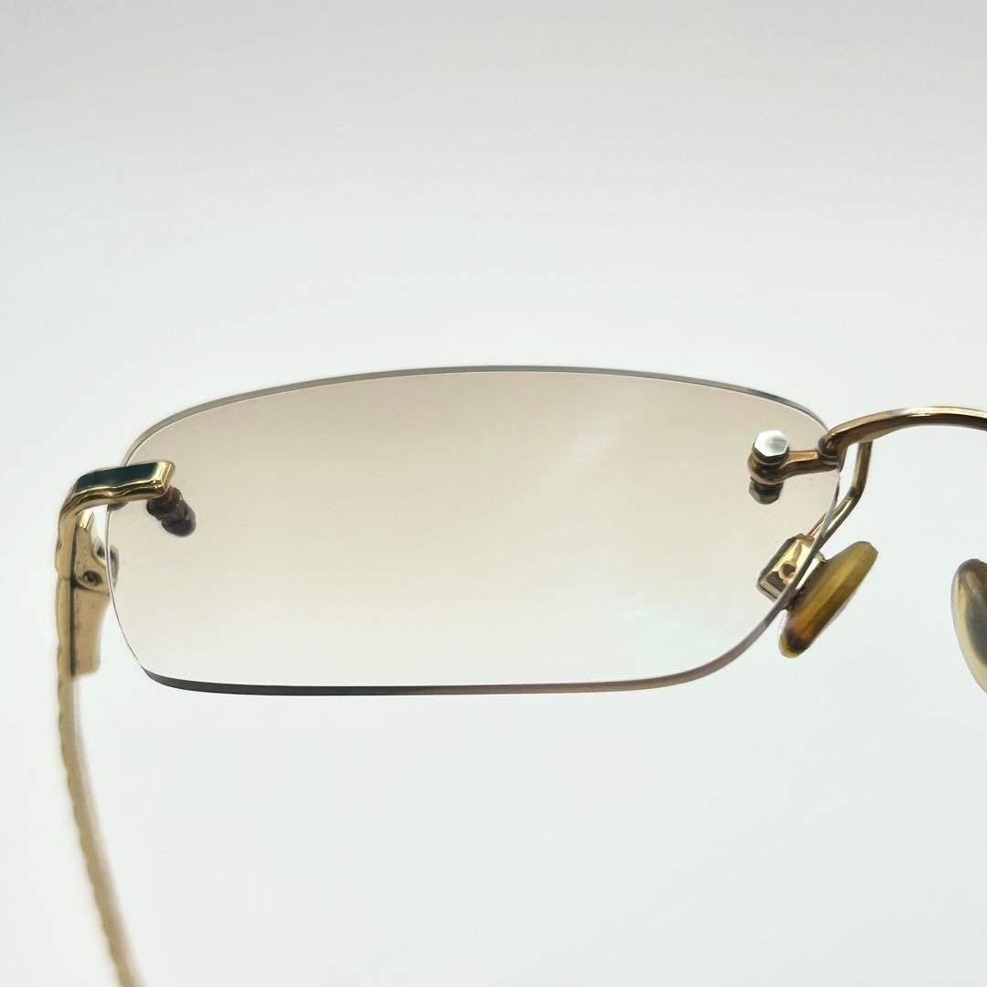CHANEL 2072 Matelassé Sunglasses Rimless Two-Point Design lightweight appearance