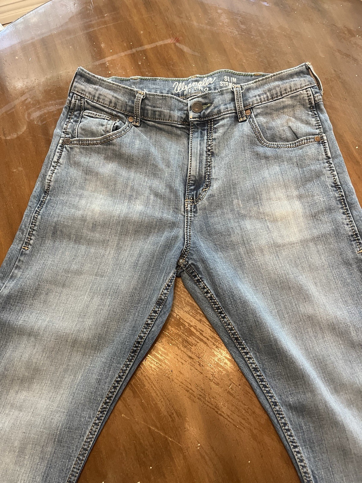 Wrangler Retro Men Light Wash Blue Denim Slim Straight Stretch Mid Rise 5-Pocket
