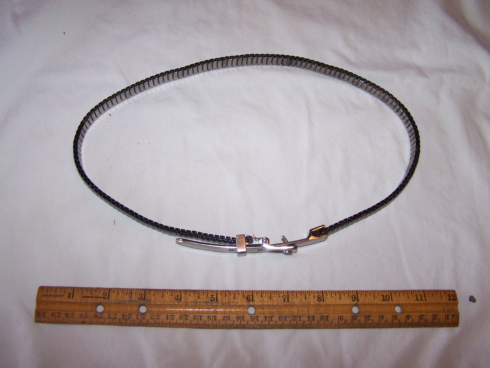 Adjustable Black Elastic Metal Belt w Silver Tone Buckle – 26″ 27″ 28″ 29″ 30″ +