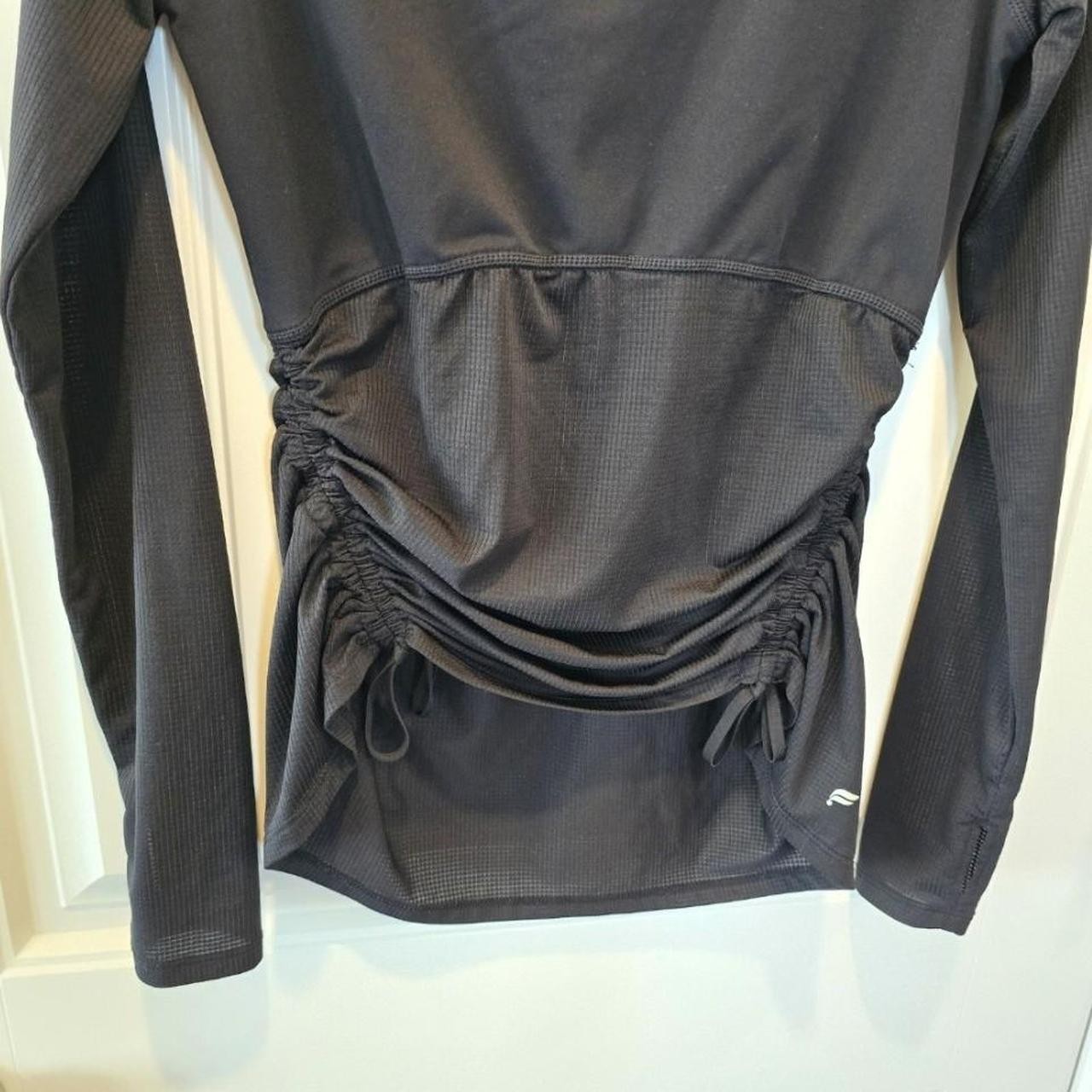 Fabletics Cashel Scoop Back Long-Sleeve Top Size Small/Medium