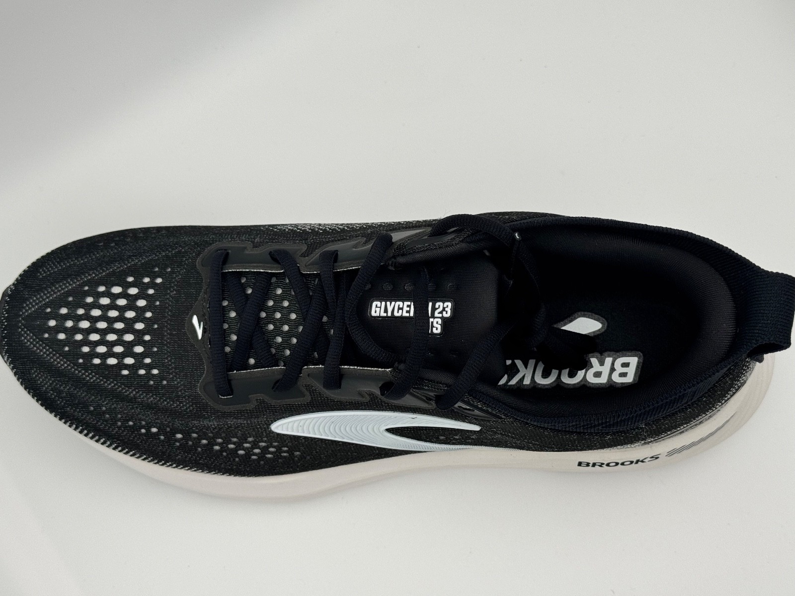 Size 10W – Glycerin GTS 23 Run & Walk Men’s Sneakers Black/Grey/White