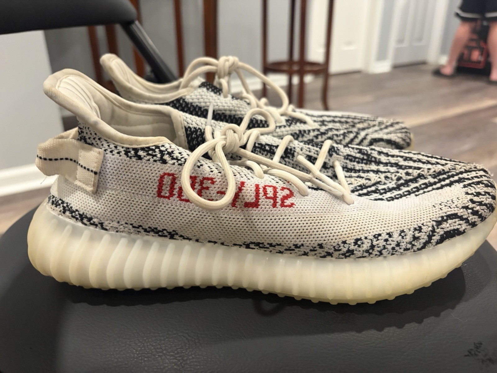 adidas Yeezy Boost 350 V2 Zebra White/Black/Red CP9654 Size 9