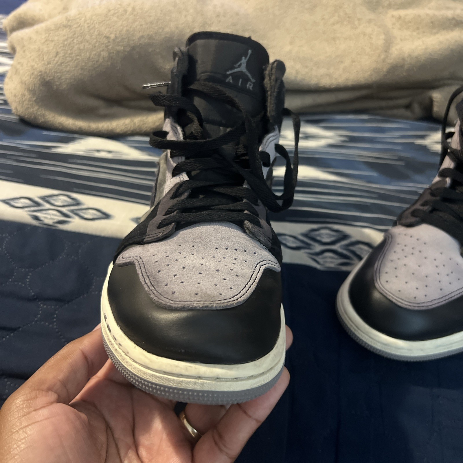 0680) Nike Air Jordan 1 Mid SE Craft “Inside Out” BLACK/GREY DM9652-001 Size 9.5