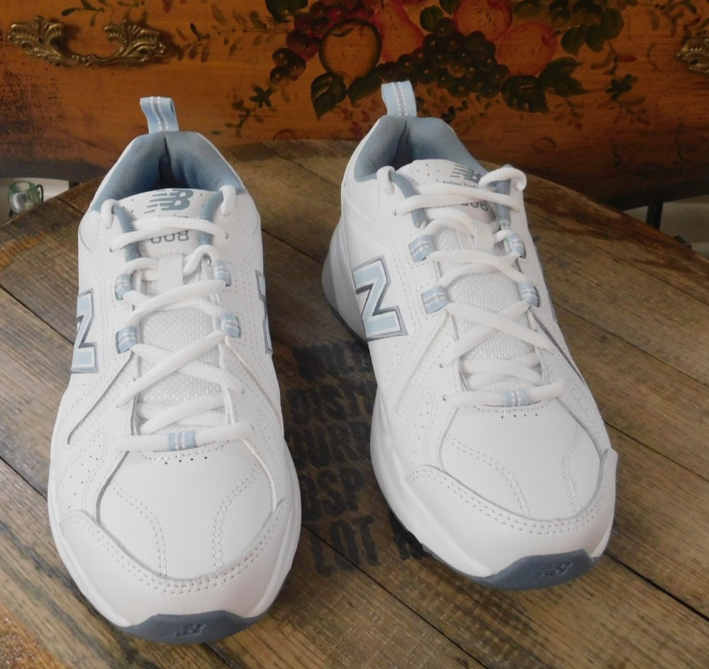 New Balance 608 V5 Walking Sneaker Womens 7 D Comfort Cross Trainer Shoes