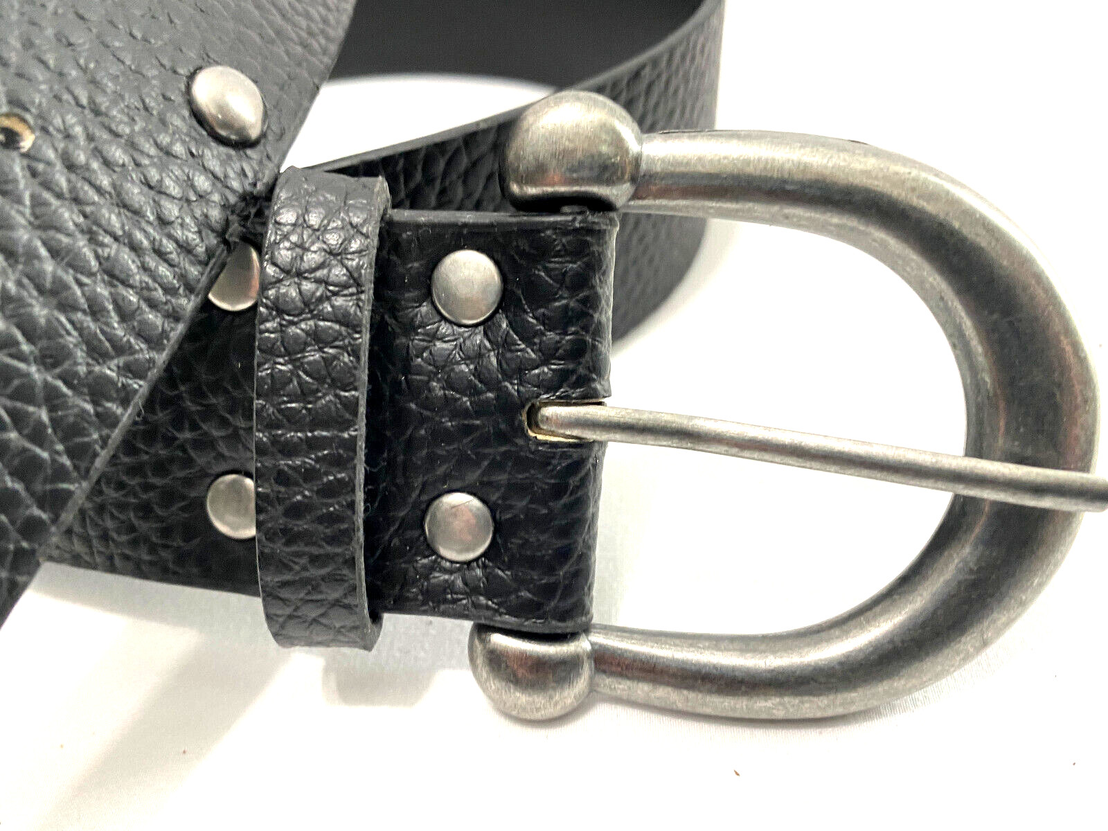 Kohls Womens Belt Black Man Made Materials With Rivets 1.75″ Wide