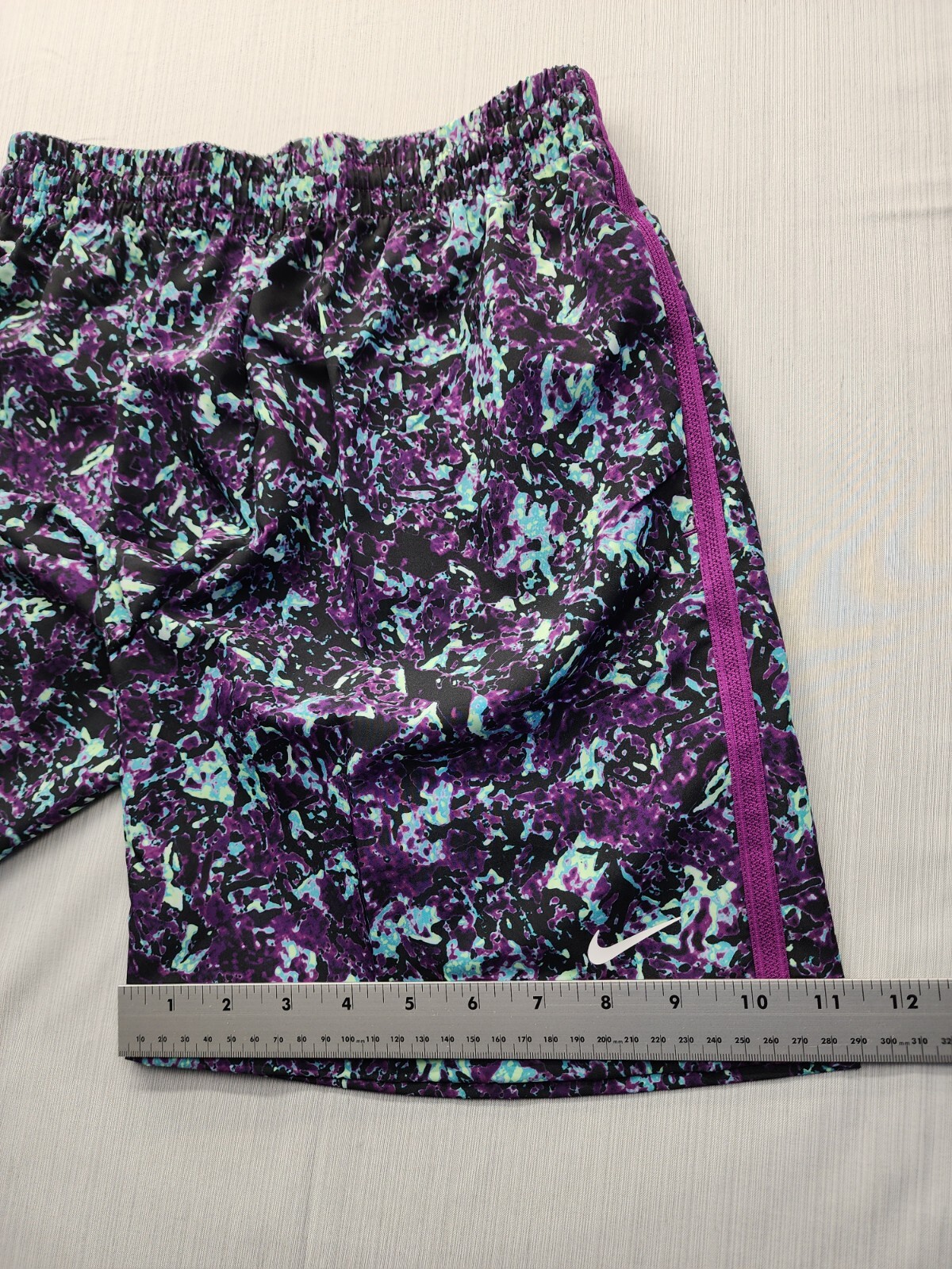 Nike Woven Shorts Boys Youth Large 7″ Lightweight Unlined Pockets Splash New