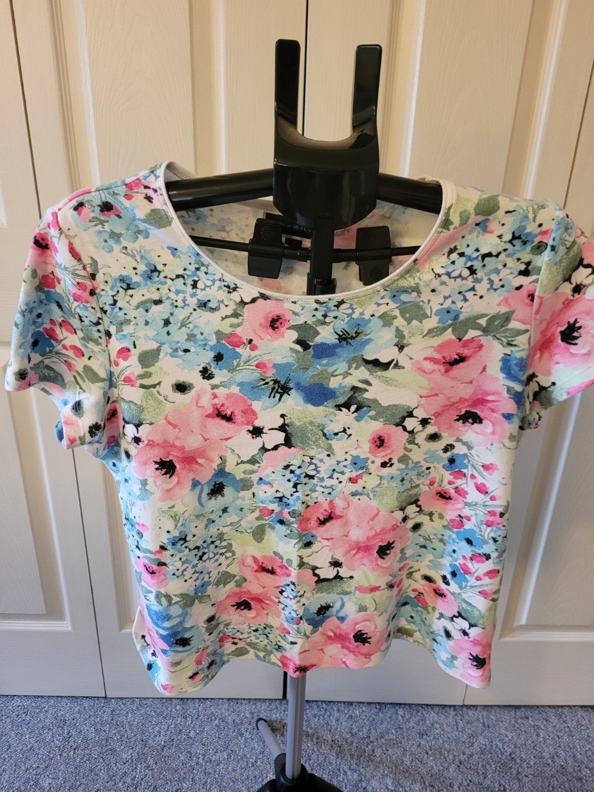Karen Scott PXL Blue/Pink Floral Scoop Neck Short Sleeve Pullover Top