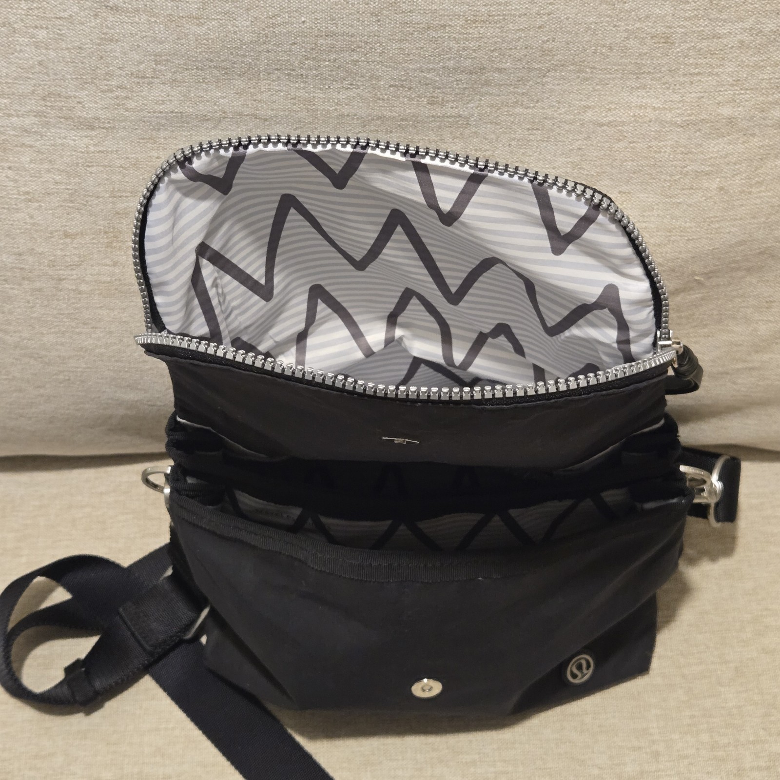 Lululemon Party Om “Go Your Om Way” Crossbody Black Nylon Messenger Bag Purse