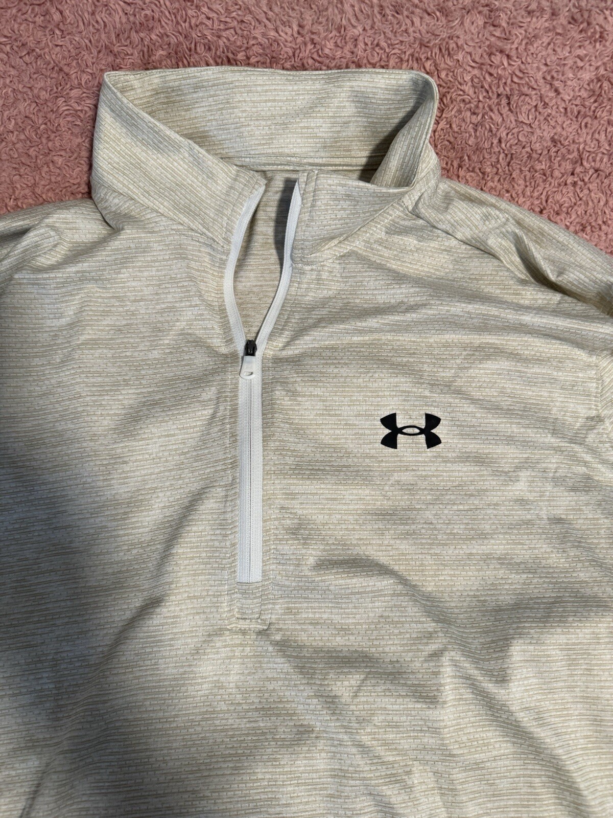 Under Armour Men’s Oat Colored Tech Vent 1/2 Zip Lightweight Jacket. Large. NWT