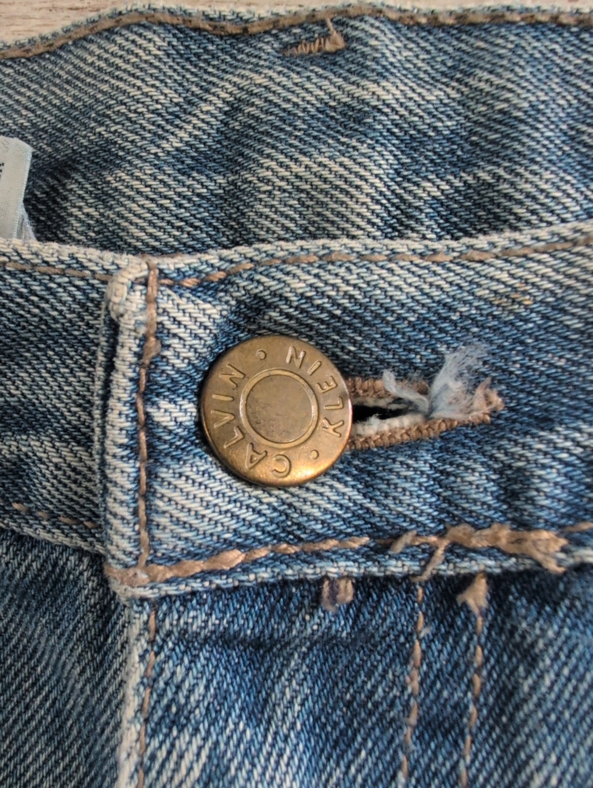 90’s Calvin Klein Men’s Light Wash Blue Denim Jeans Size 34 USA 100%