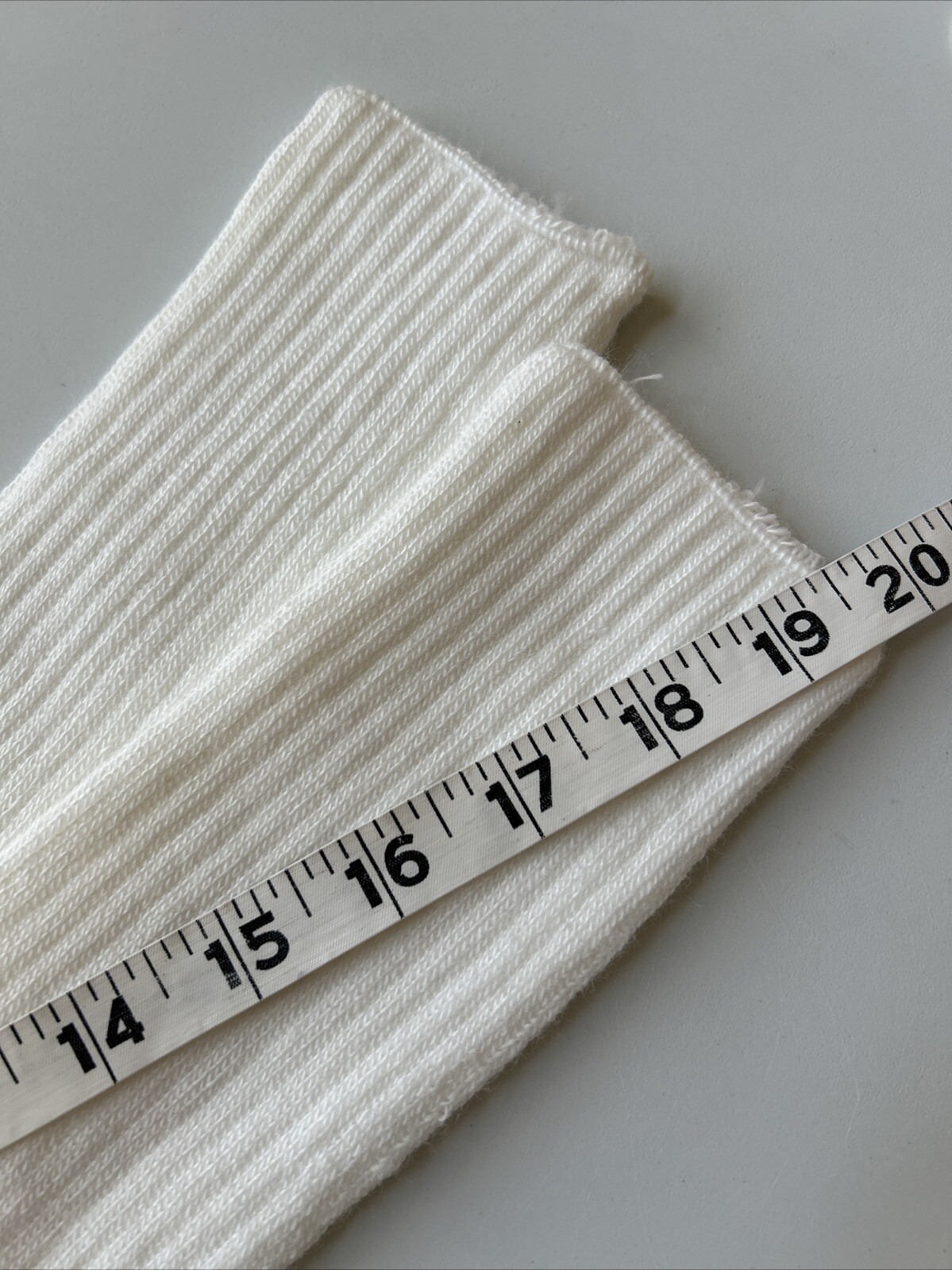 VTG Socks Acrylic Nylon Blend NOS 10-13 Crew 80’s 90’s Mid-Calf USA Men’s White