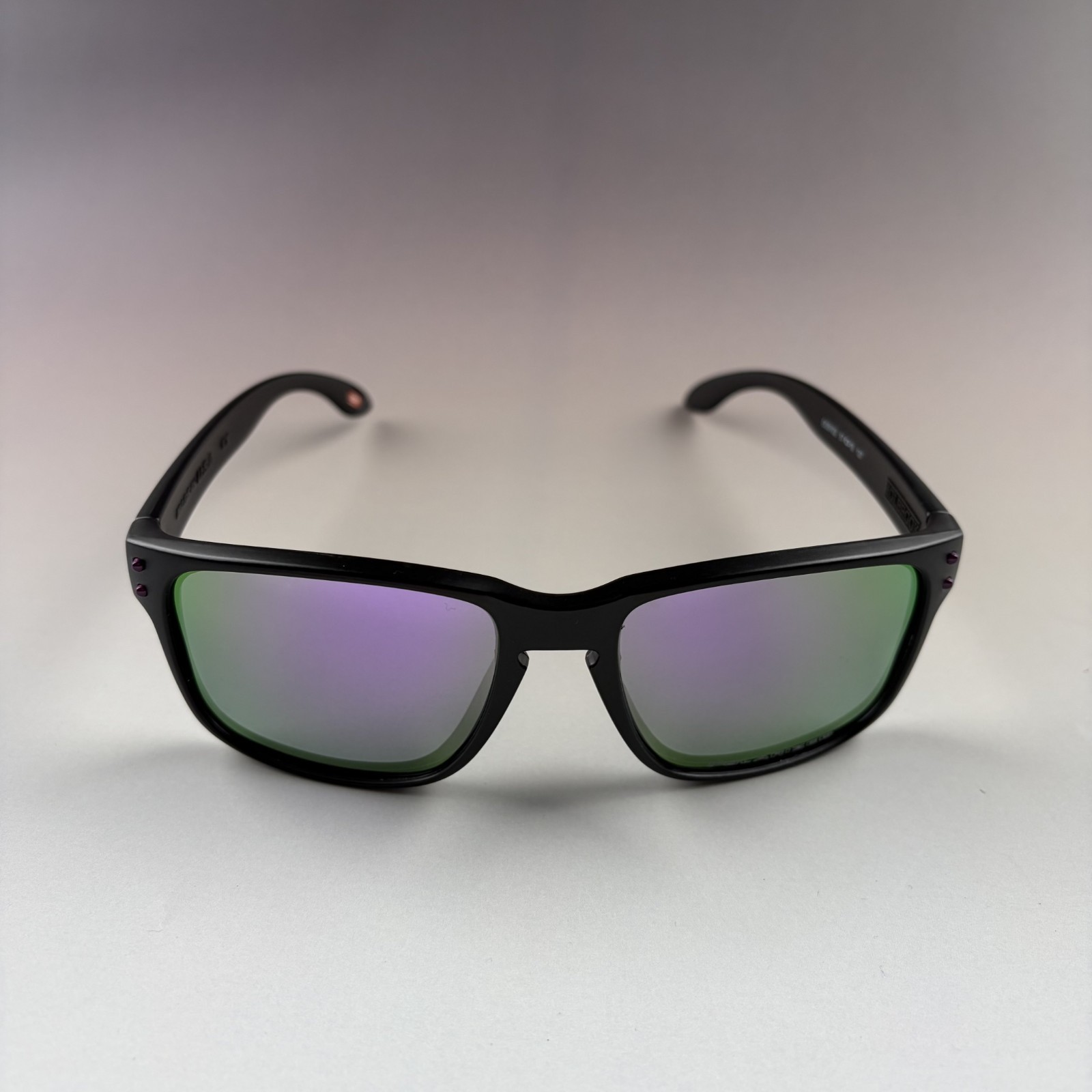 Oakley Holbrook Polarized Sunglasses – Black Smoke Frame, Purple Icon, UV400