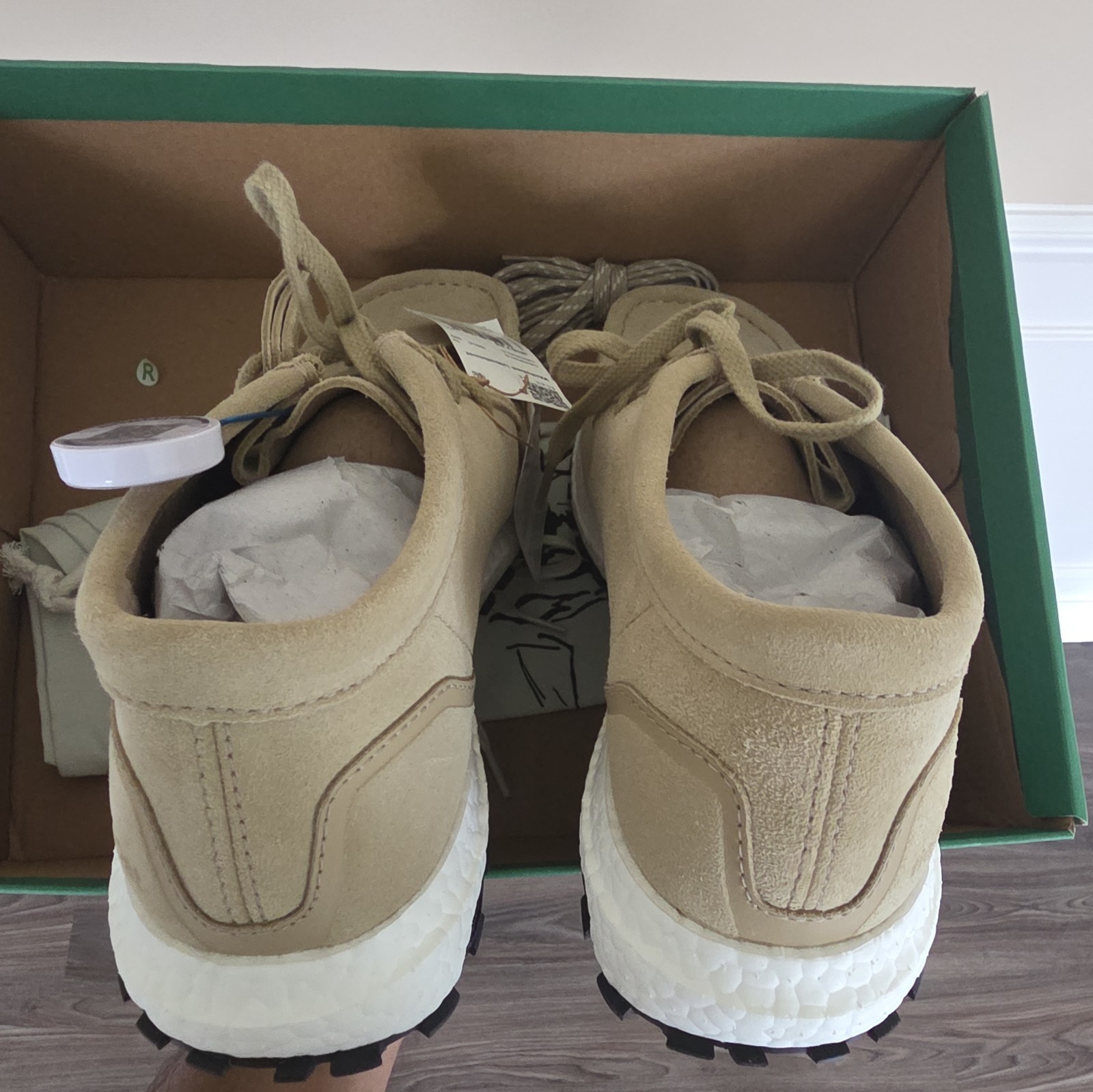 Kith Ronnie Fieg Adidas Ultraboost Clark’s Wallabees 10.5 Maple