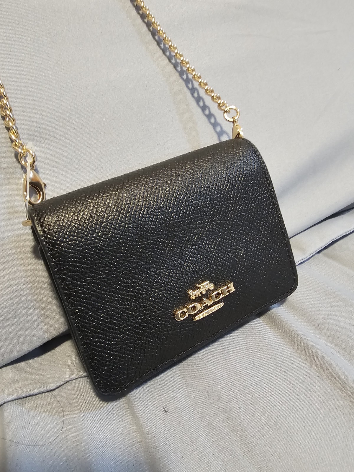 Coach Mini Leather Wallet On a Chain – Black (C0059)