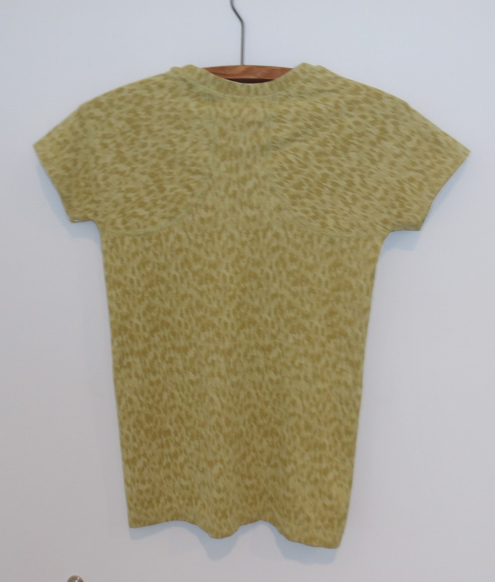 NWOT Athleta Green Print Nylon Blend T-Shirt Top XS