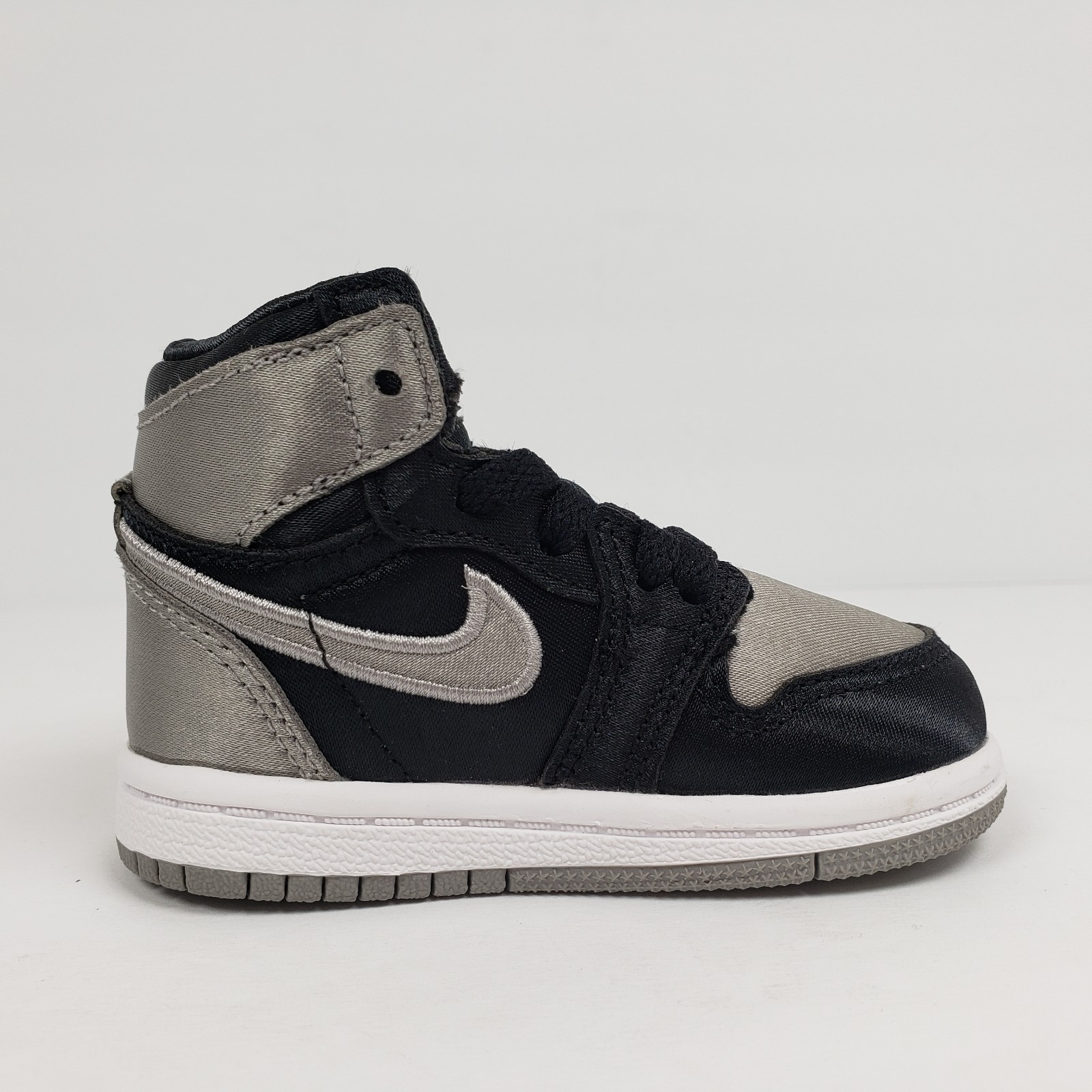Nike Air Jordan 1 Retro High OG TD Toddler Size 4c Black Medium Grey White Shoes