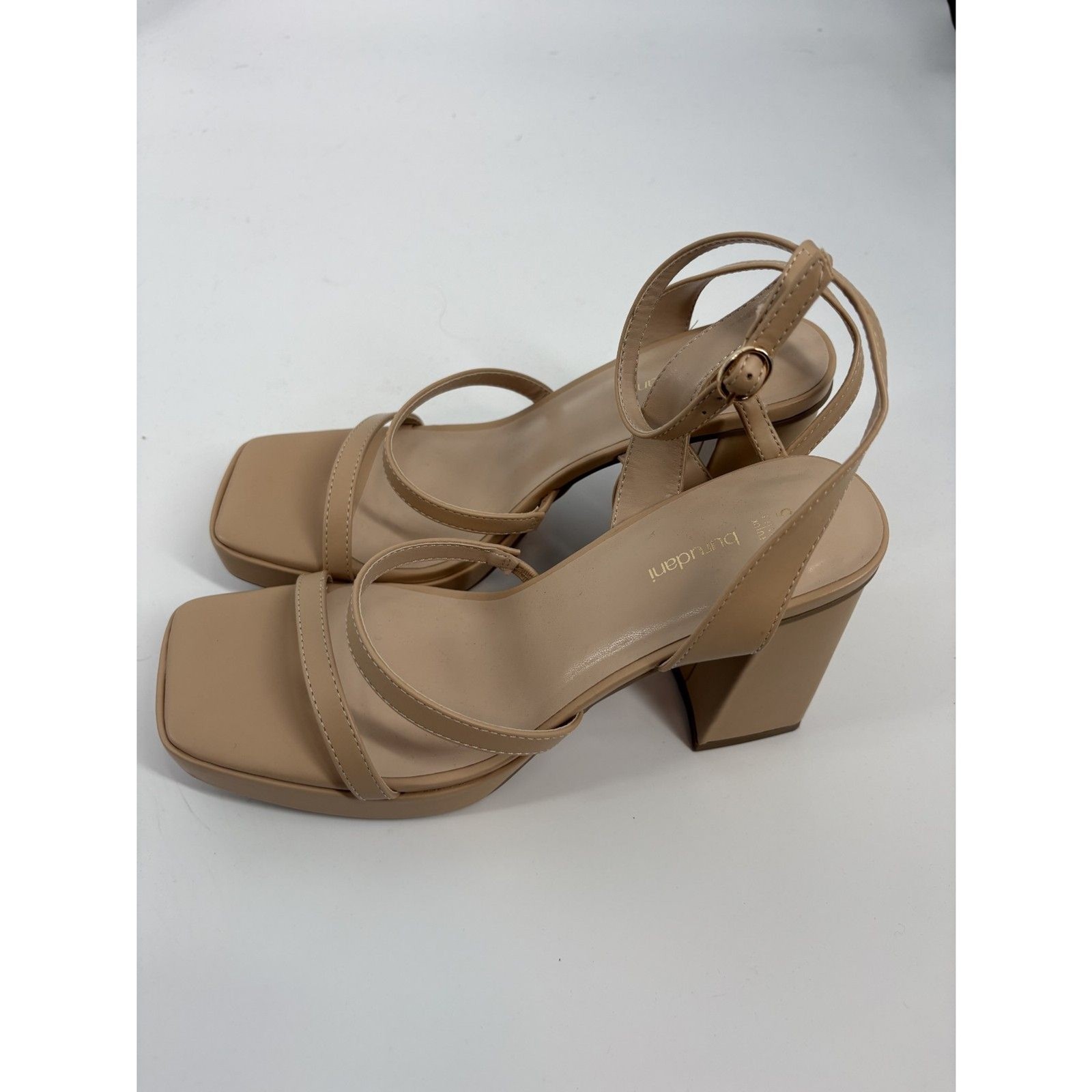burudani Sandals