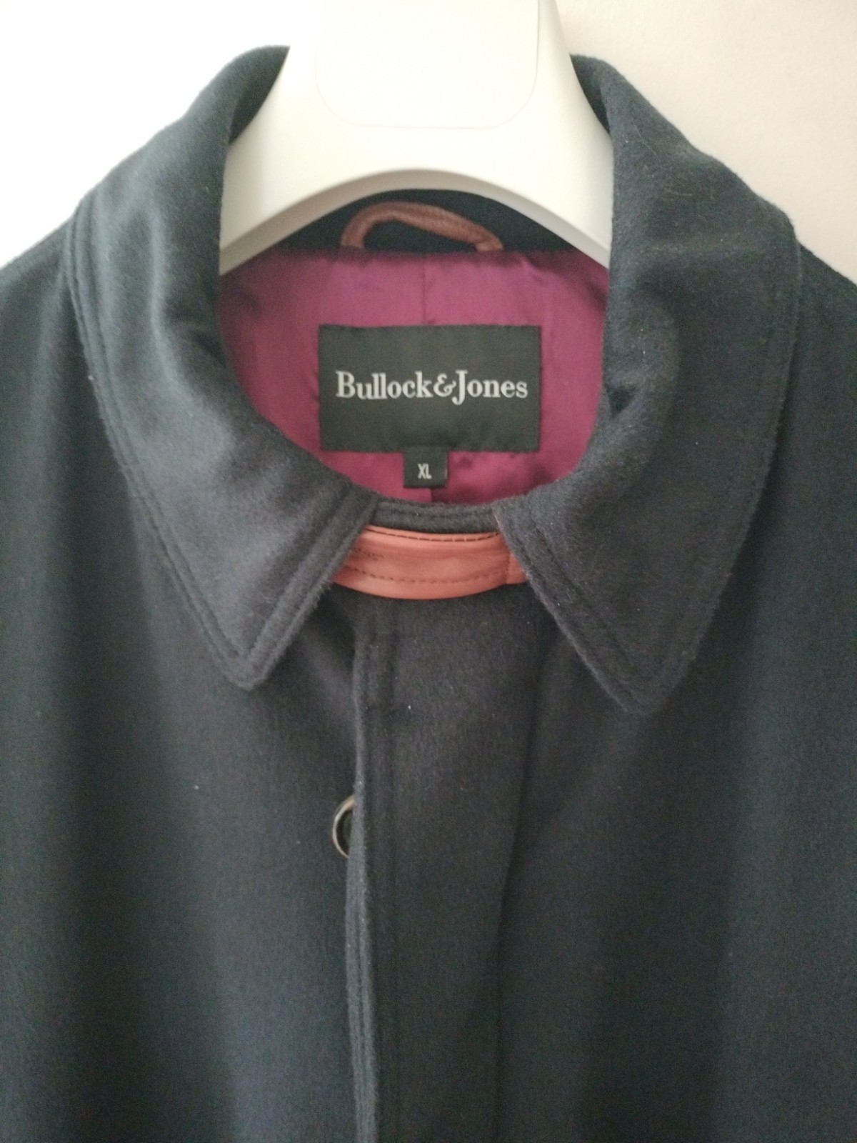 Bullock&Jones Navy dress 3/4 wool coat new/tags XL. Well made, updated design.