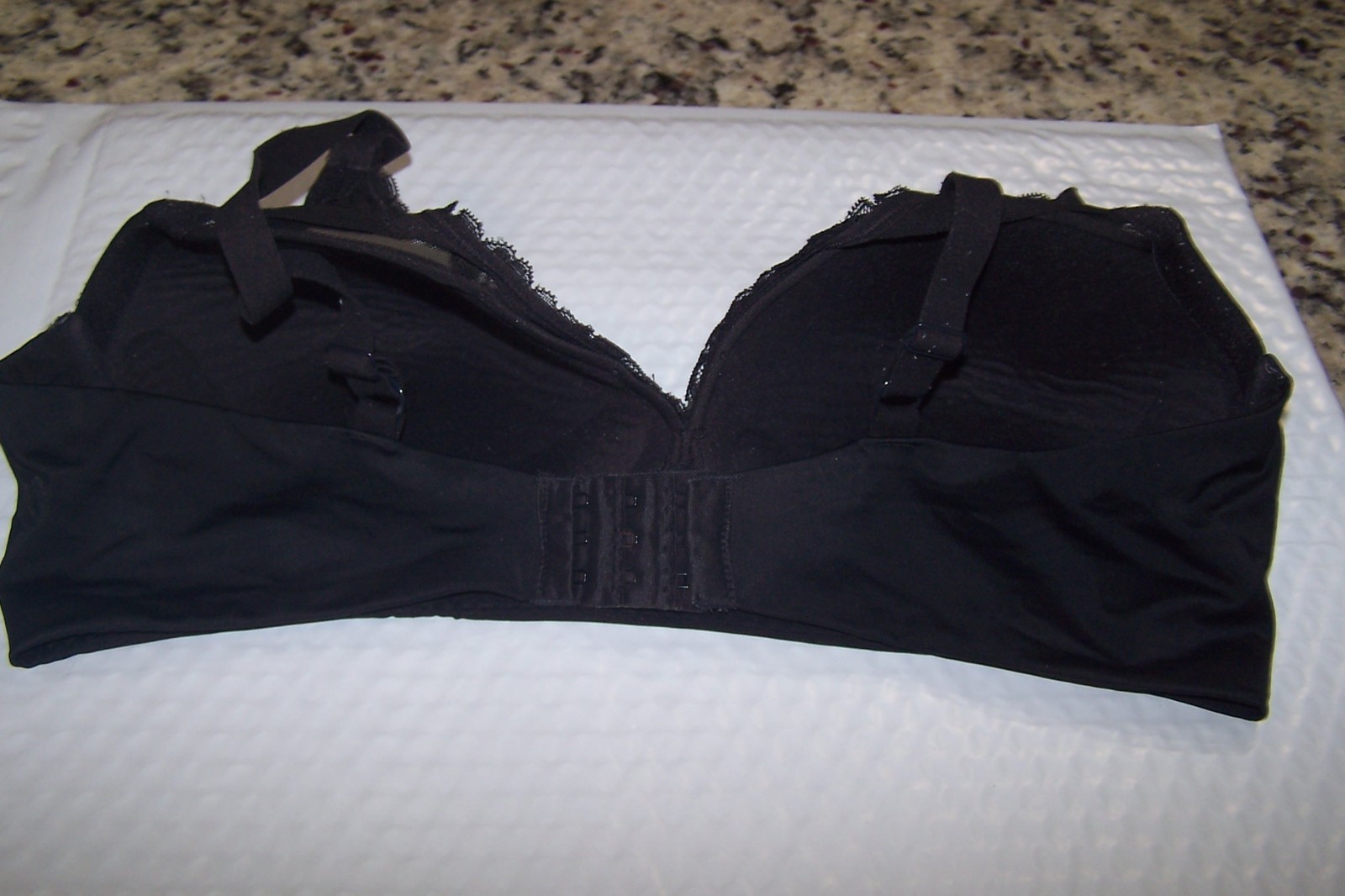 Warner’s Women’s Lace Escape Wire-Free Contour w/ Lift Bra RN3631A Black 40C