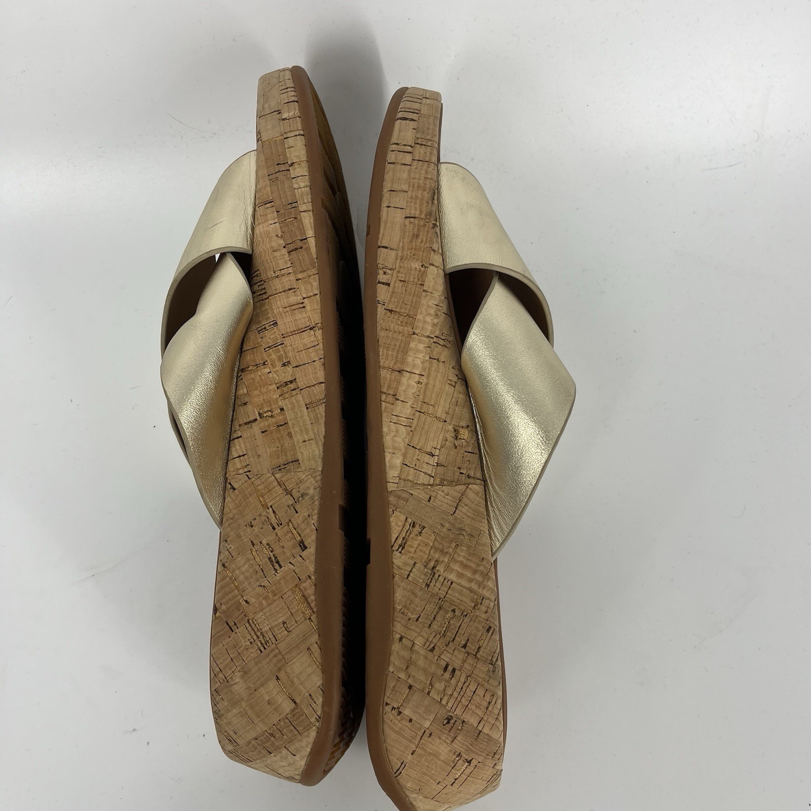 FitFlop F Mode Sandals Size 10 Gold Metallic Leather Cross Slide Cork Platform