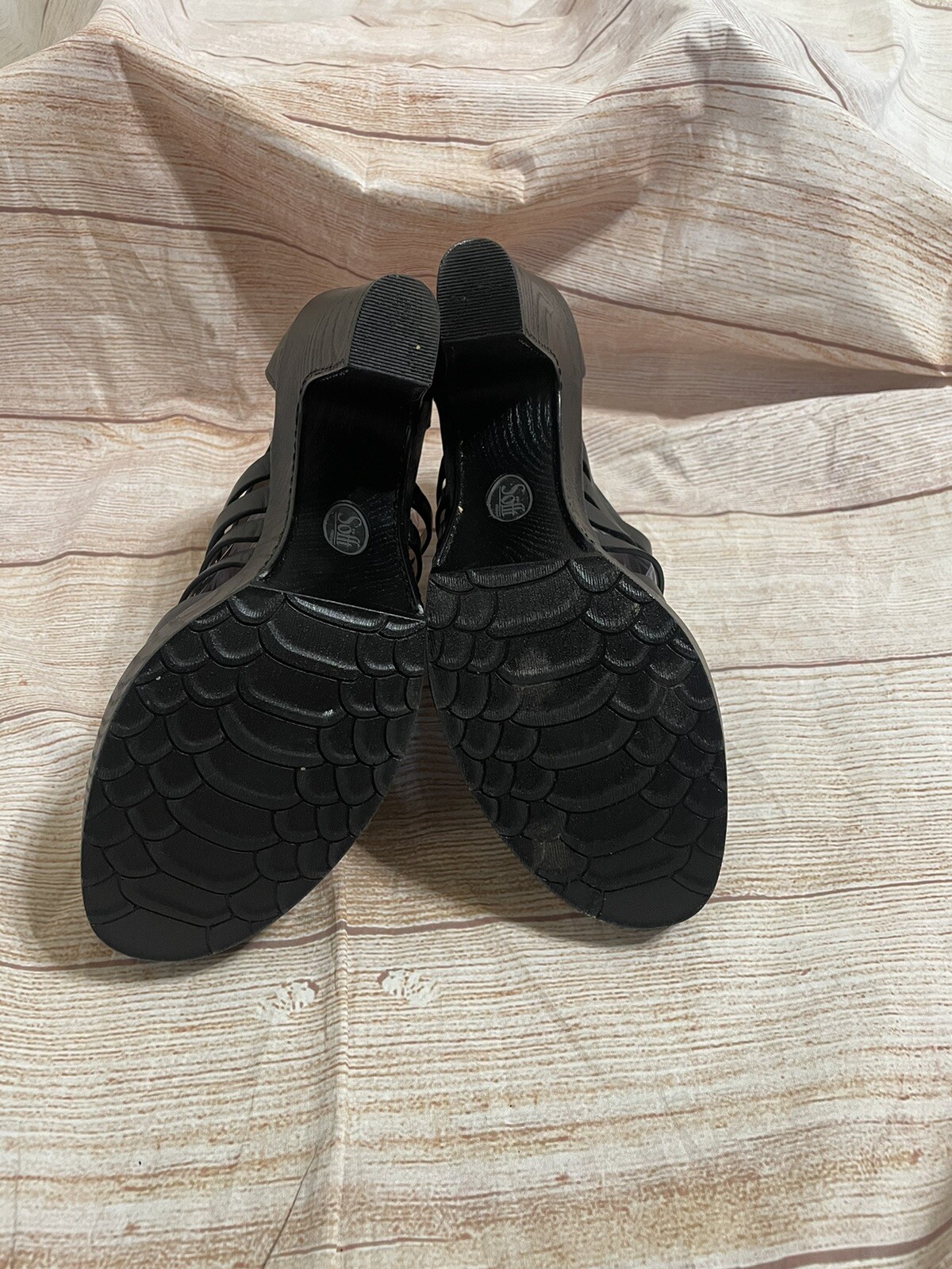 Sofft Ohanna Black Vowen Leather Heel Sandals size 11W