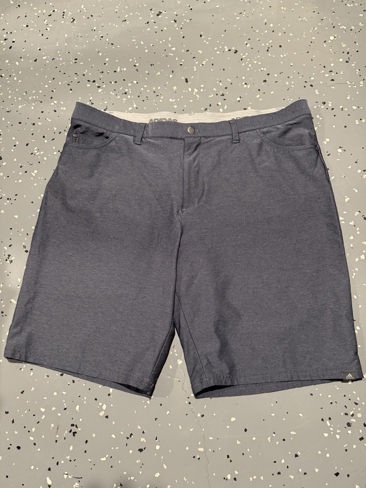 adidas Size 40 Men’s Flat Front Nylon Poly Spandex 5-pocket Golf Shorts Gray
