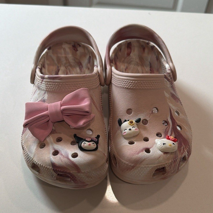 Crocs Classic Kids Clog Slip-On US 2 Pink Marbled Hello Kitty Bow