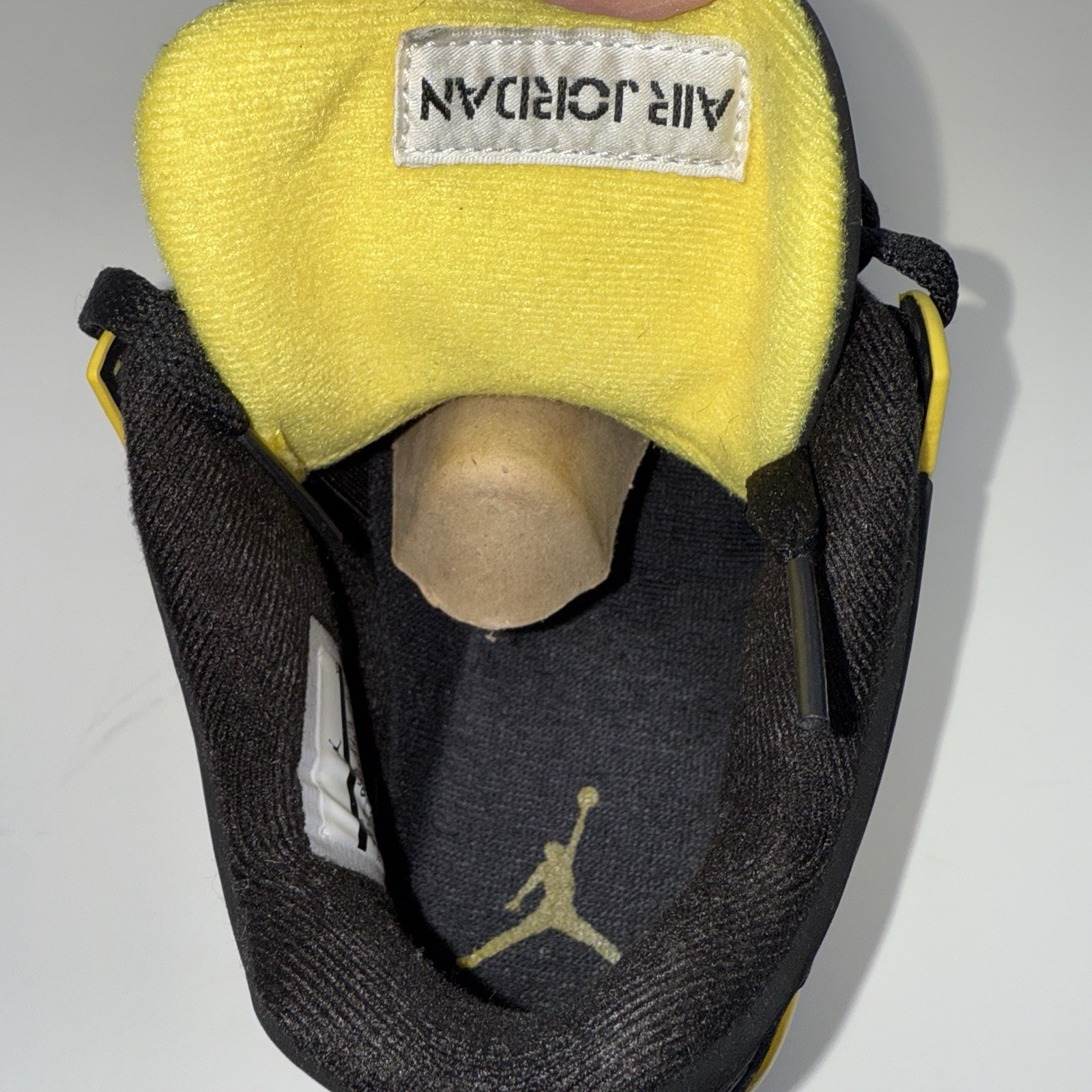 Nike Air Jordan 4 Retro Thunder Men’s Size 10.5 Black Yellow