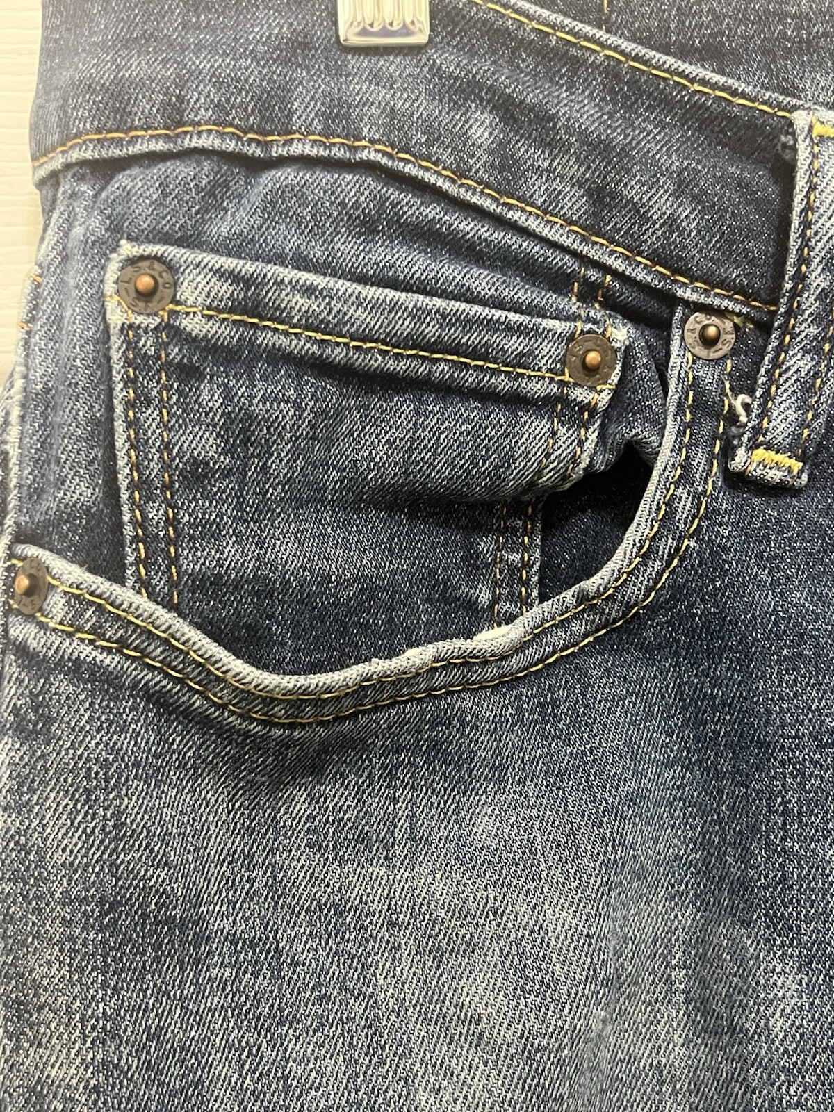 Levi’s 519 Men’s Size W36/ L32 US High Rise Straight Leg Skinny Jeans Blue