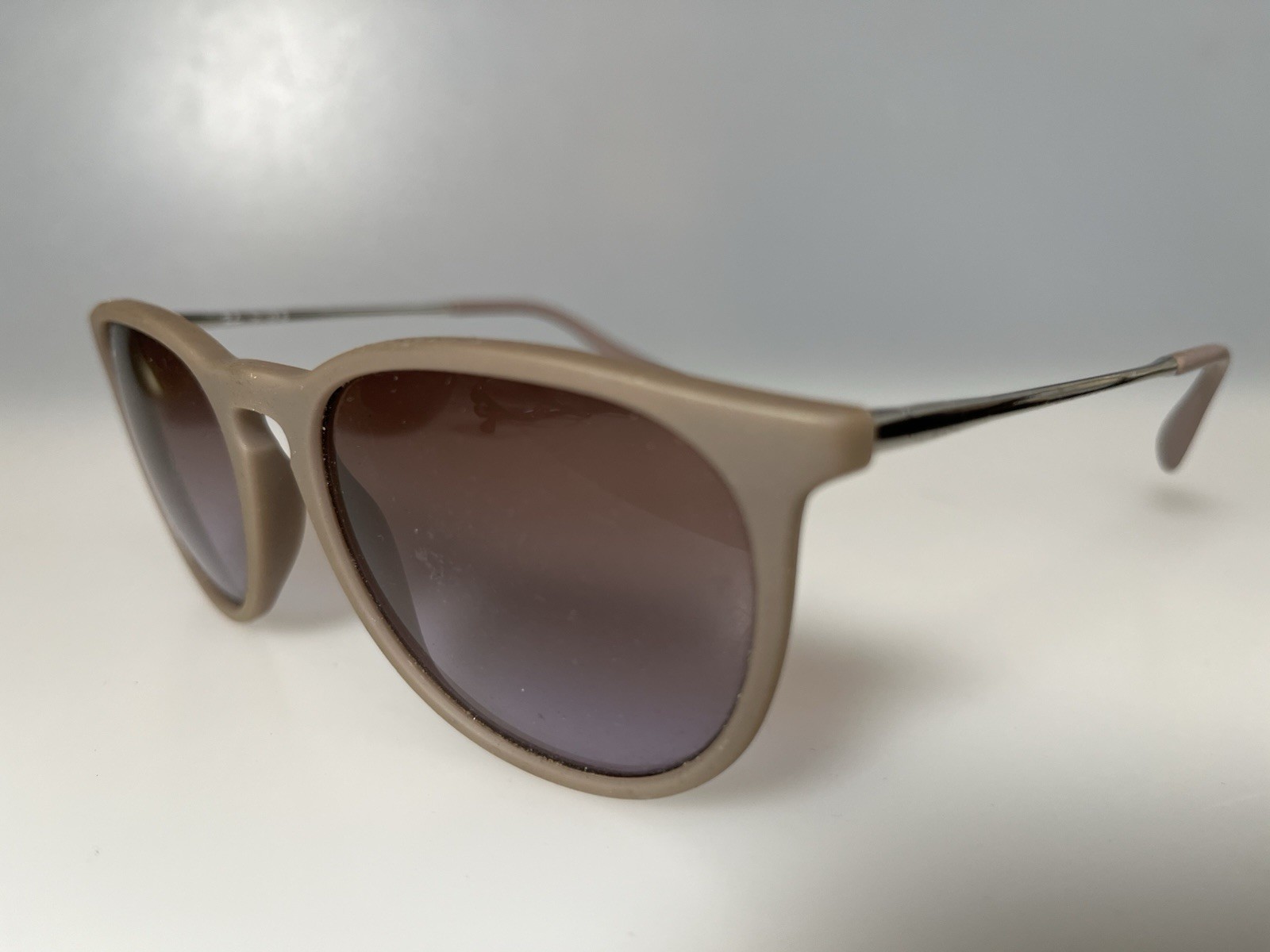 Ray-Ban Erika RB4171 6000/68 Beige Round Sunglasses FRAME 54-18