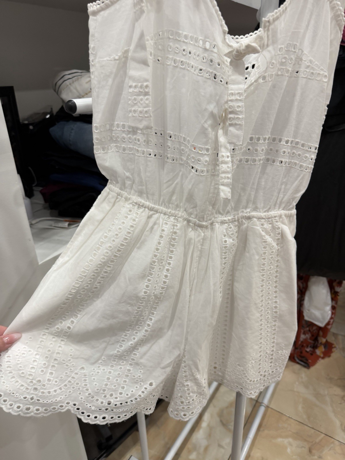 mable white eyelet woven romper v-neck adjustable straps button front size S