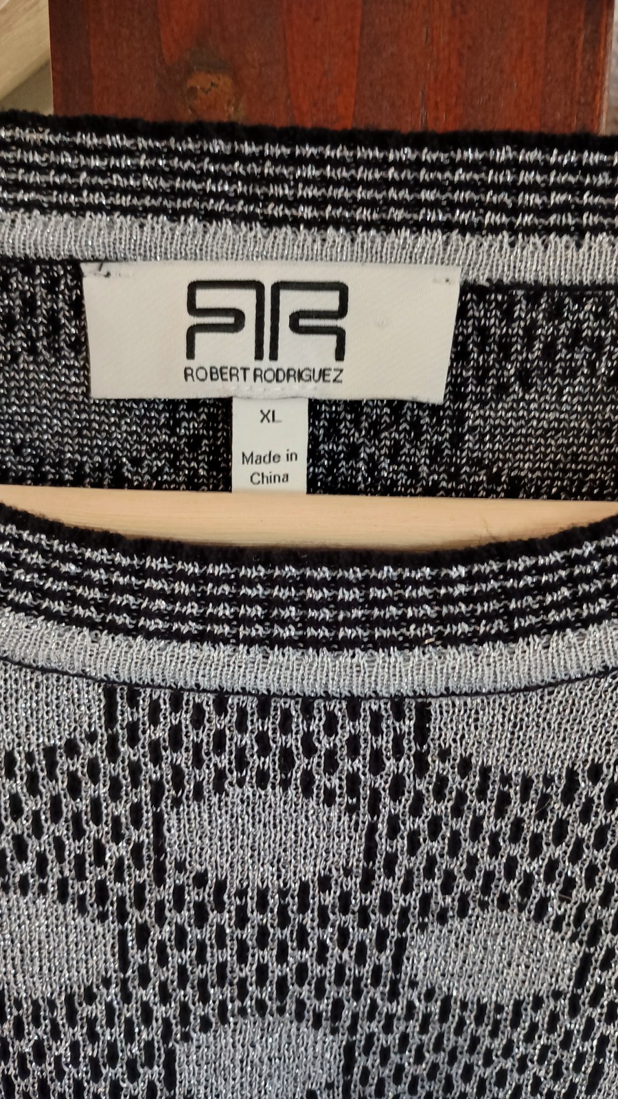 Robert Rodriguez women’s pullover XL silver black polyester