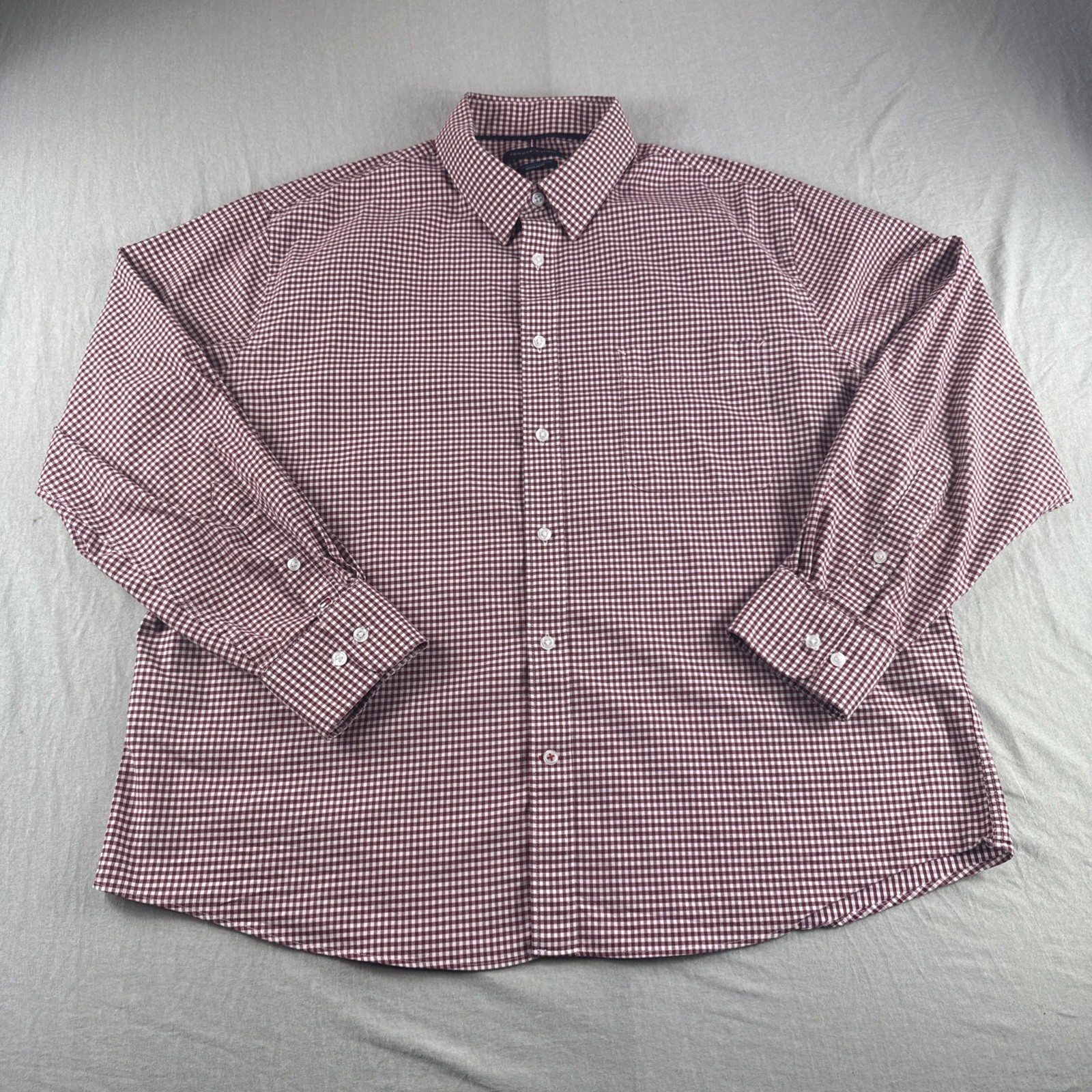 Tommy Hilfiger All Season Stretch Shirt Mens XL Red Gingham Regular Fit Preppy