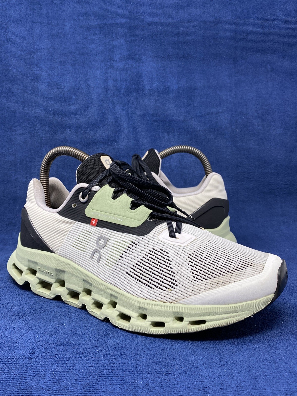 ON Cloudstratus Road Running Shoes Womens 7.5 White Sage Black CloudTec Comfort