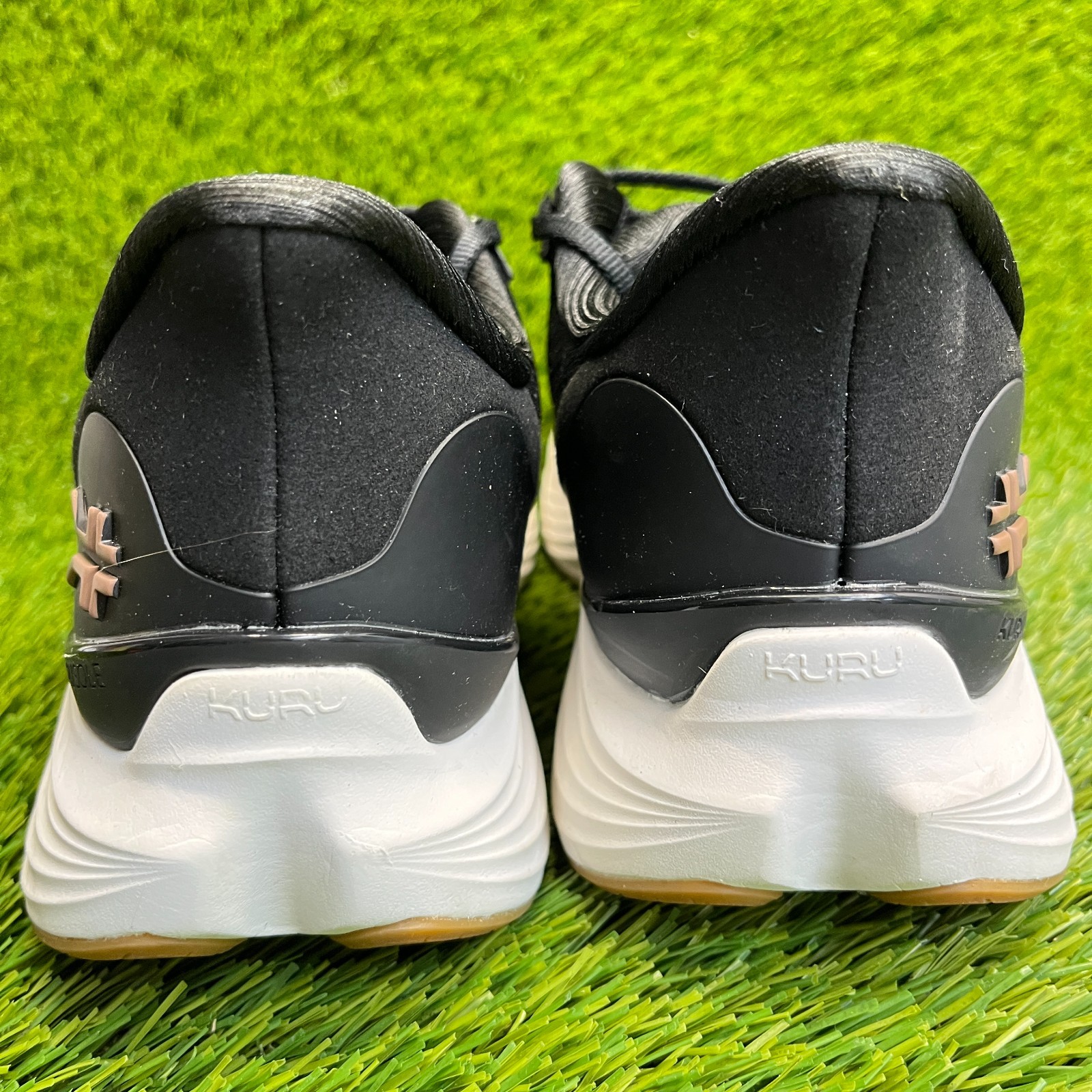 Kuru Atom 2 Womens Size 9 Black White Athletic Running Walking Shoes Sneakers