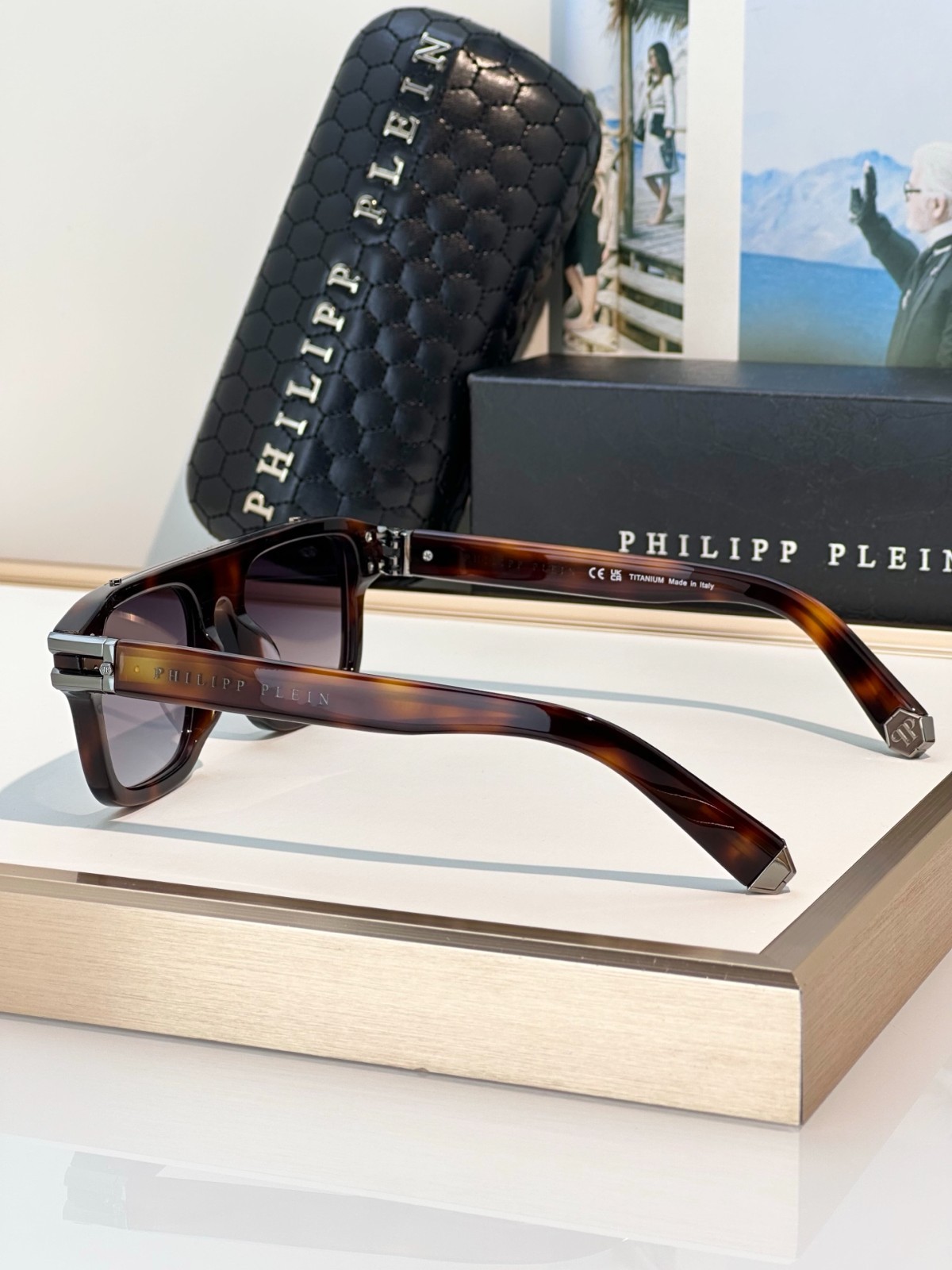 PHILIPP PLEIN Unisex Sunglasses – MODEL: VPP021 – SIZE:53口20-145