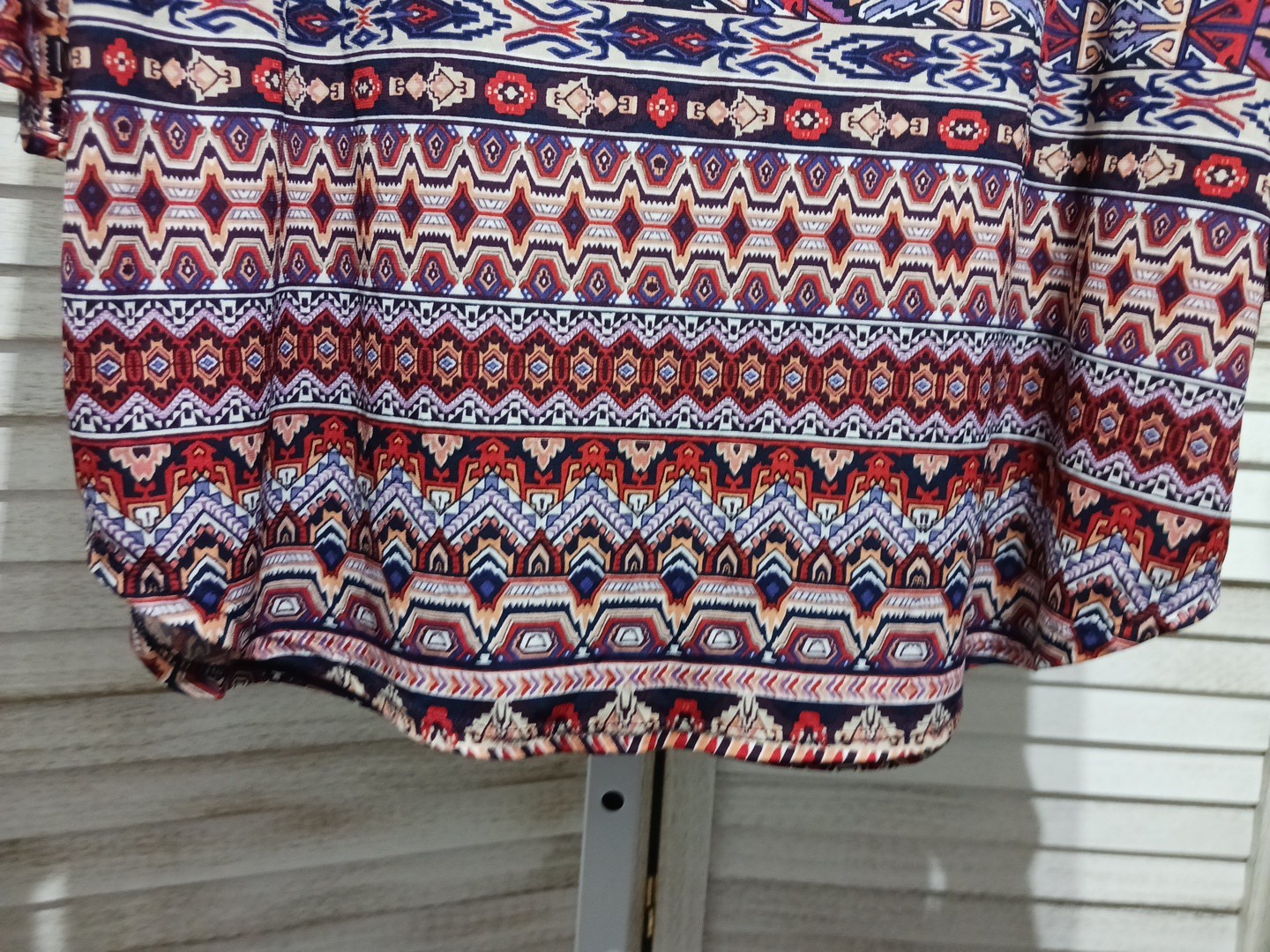 Womens DB Blouse Size 1X Orange Blue Aztec Designs Stretch Lightweight Unlined