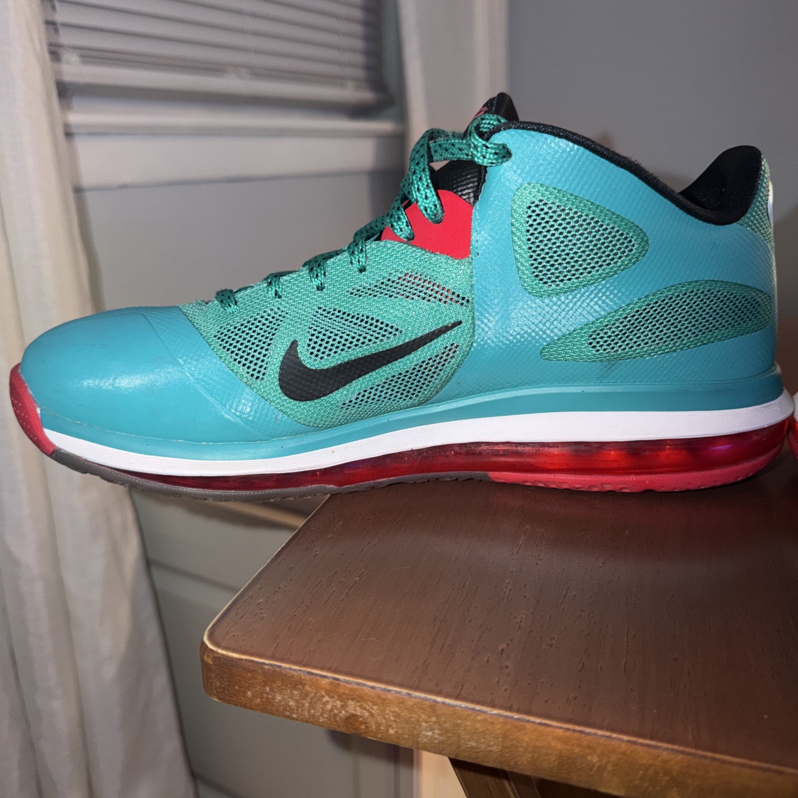 Nike LeBron IX 9 Men’s Size 11 Pre-owned Good Condition