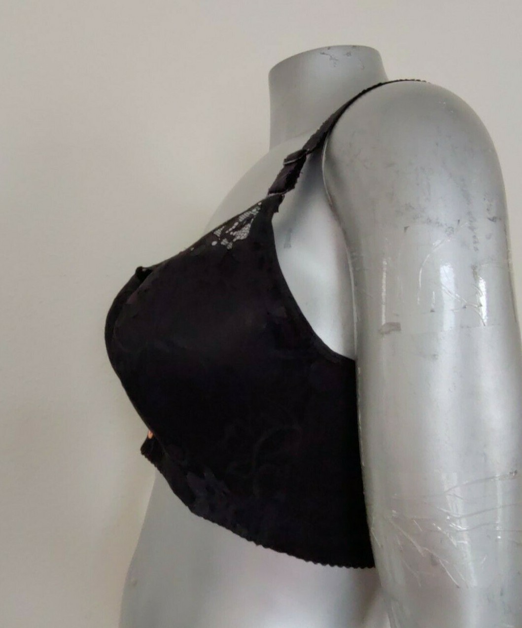 NEW Plus INTIMATE LINGERIE BRA Size 48 /110 Lace Black Adjustable Strap 5 Hooks
