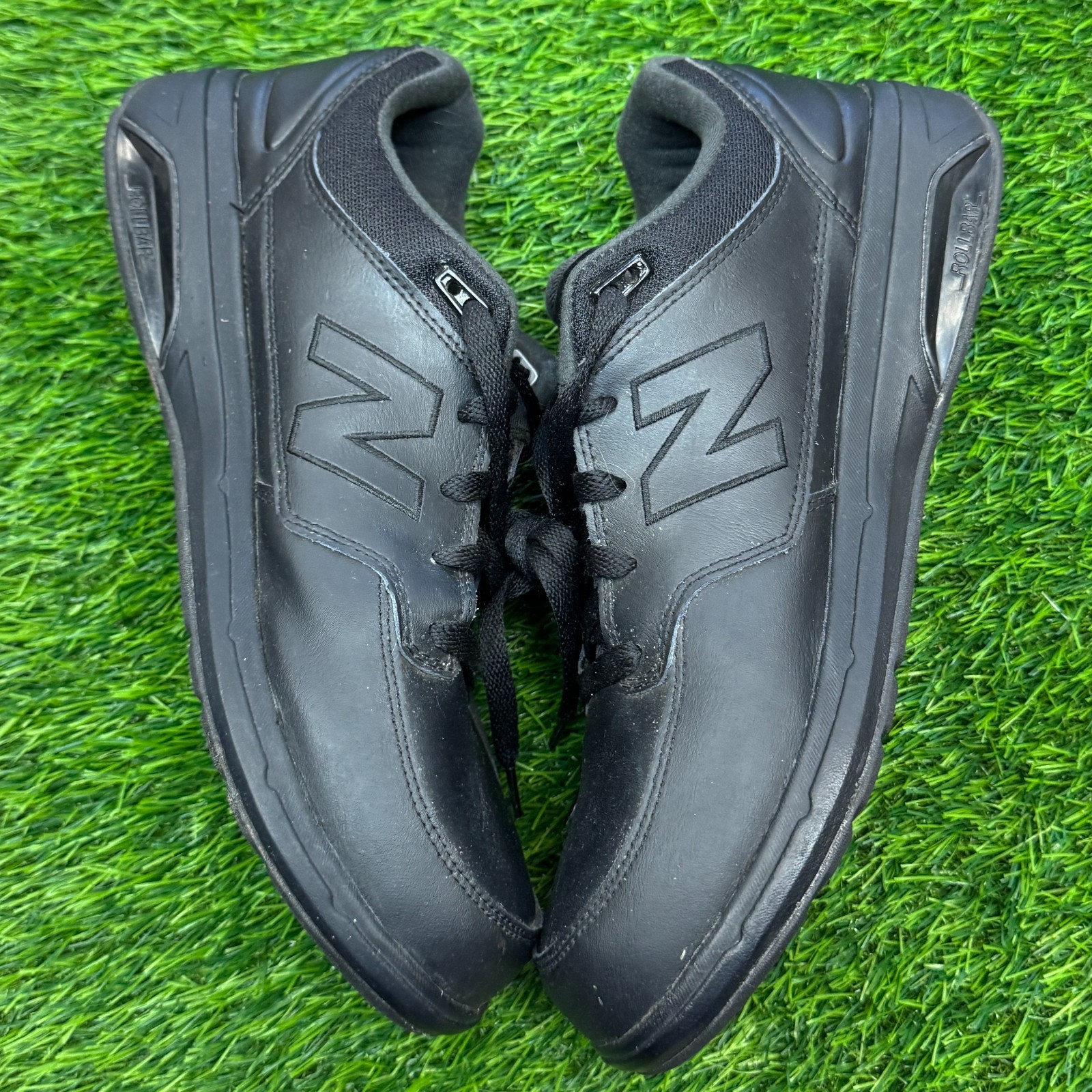 New Balance 813 Mens Size 9.5 Medium D Black Leather Rollbar Stability Sneakers