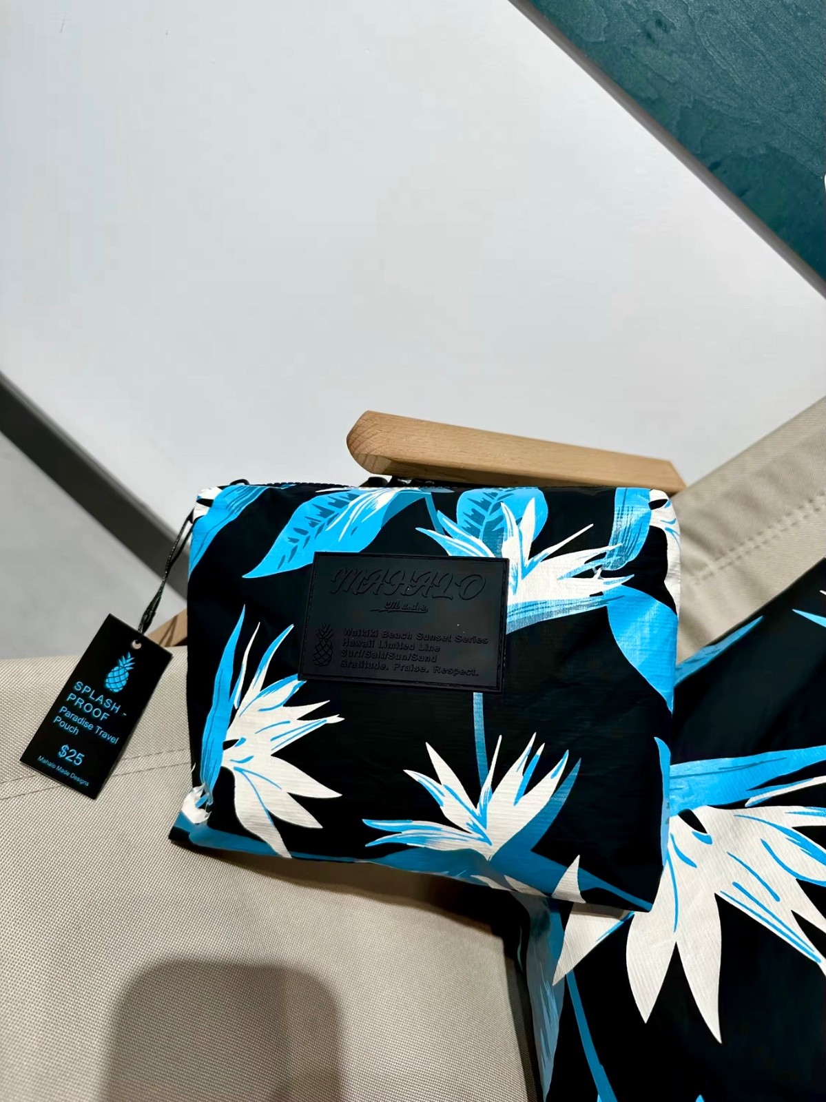 Splash-Proof BEACH Bags! Tote + Clutch (Pouch) Blue/White Bird Of Paradise