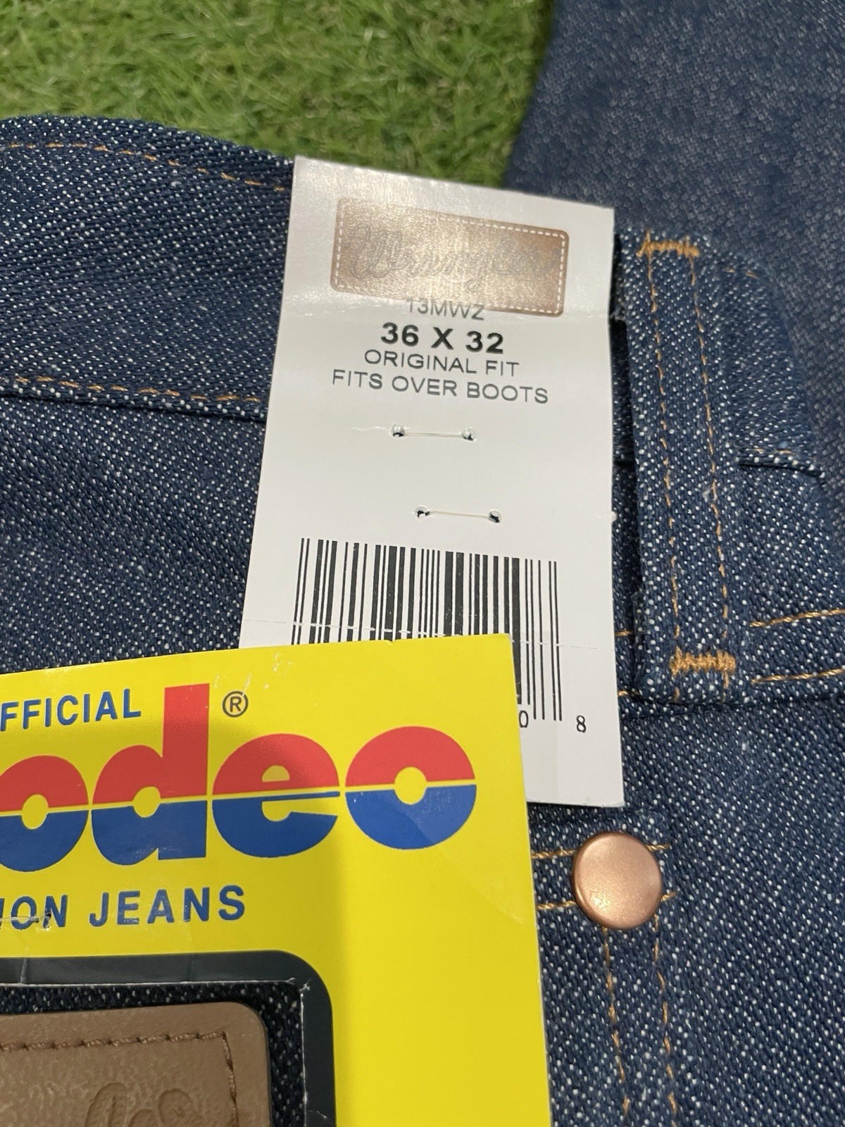 Rigid Wrangler Men’s 31MWZDN Cowboy Cut Relaxed Fit Jean Rigid Indigo Blue