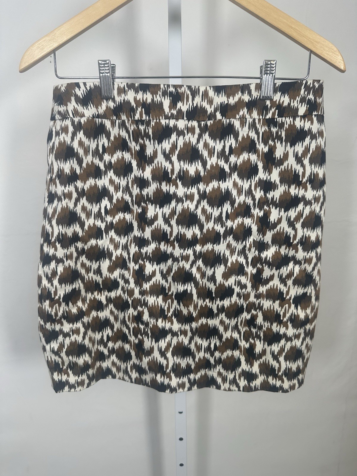 Valerie Bertinelli Brown Black White Animal Print Zip Lined Pencil Skirt 8