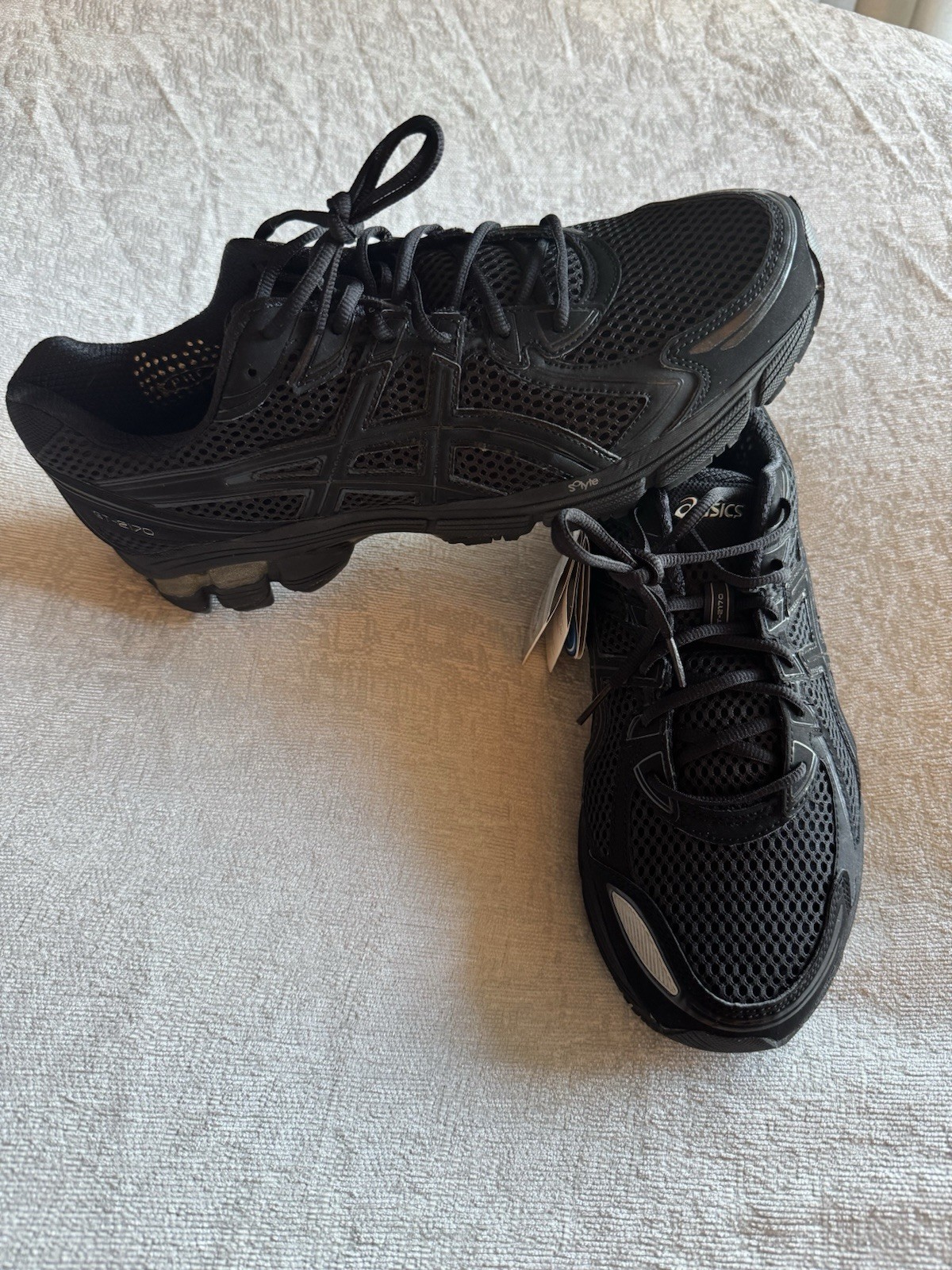 ASICS GT-2170 Black Mesh Men’s Low Top Running Sneaker Lace Up Cushioned